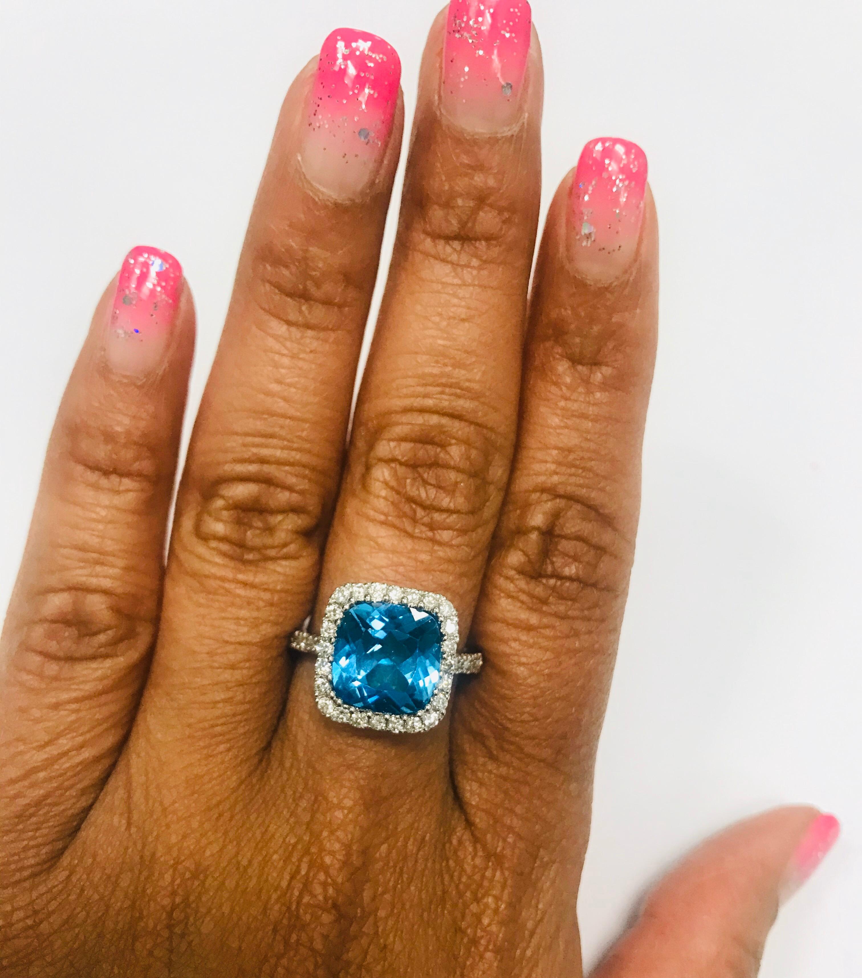Blue Topaz Diamond White Gold Cocktail Ring In New Condition For Sale In Los Angeles, CA