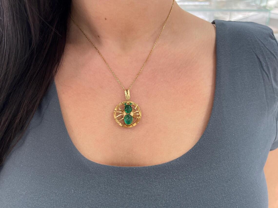 Pendentif araignée en émeraude colombienne cabochon de 5,23 carats Neuf - En vente à Jupiter, FL
