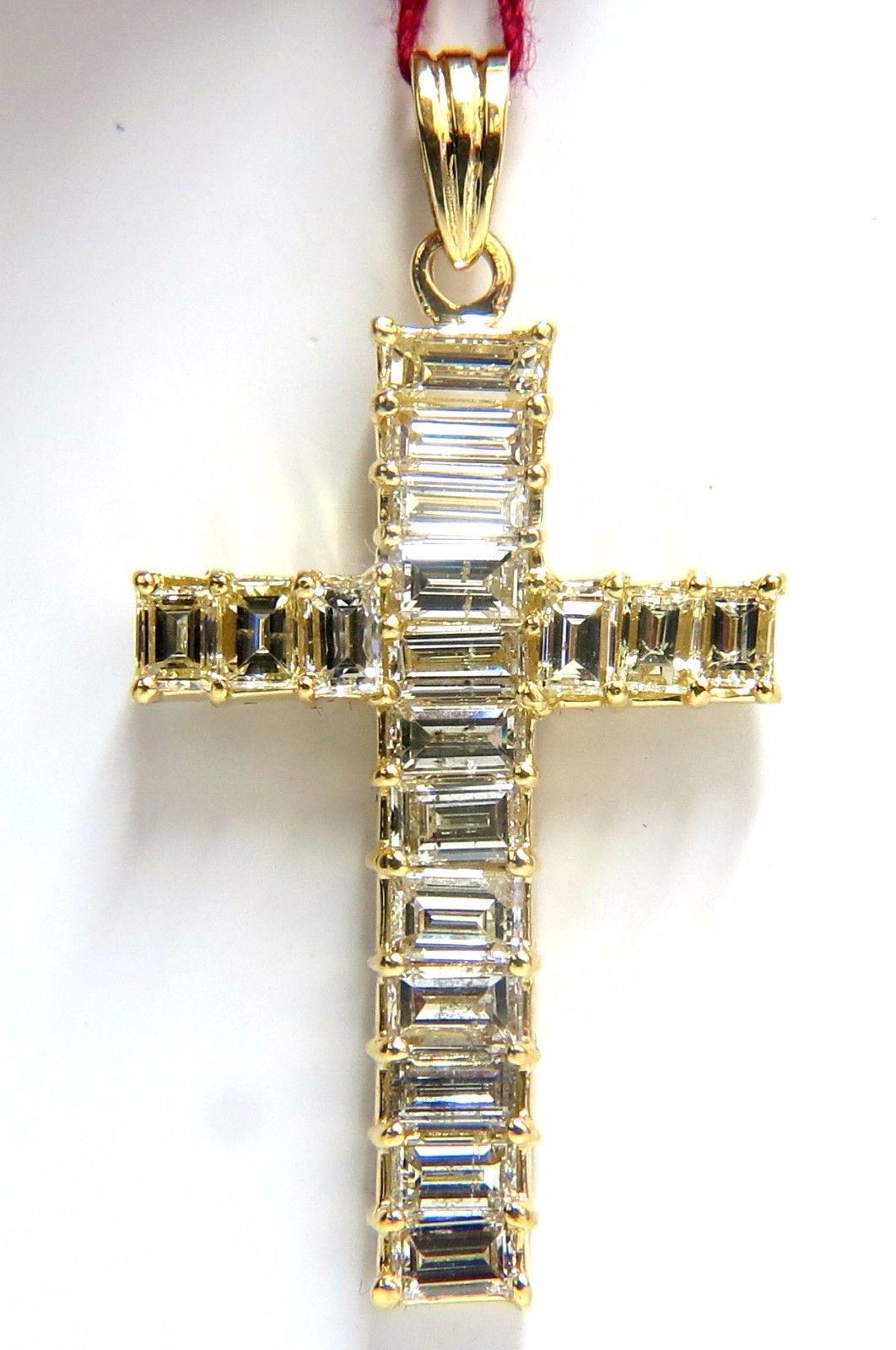 Baguette Cut 5.23 Carat Natural Diamonds Baguette Cross 18 Karat For Sale