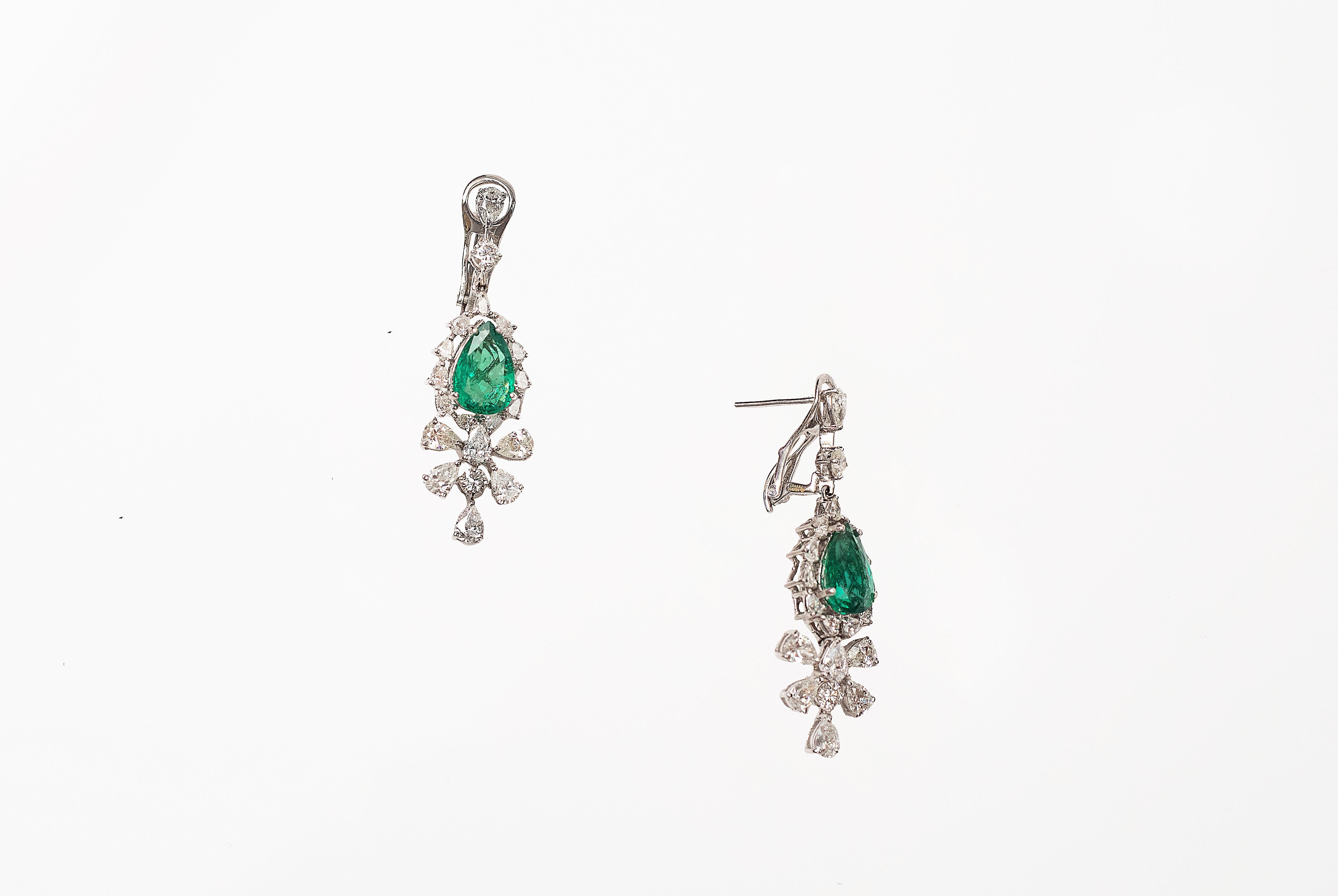 Pear Cut 5.23 Pear and Round Diamond with Natural Emerald Earrings in 18K Gold For Sale