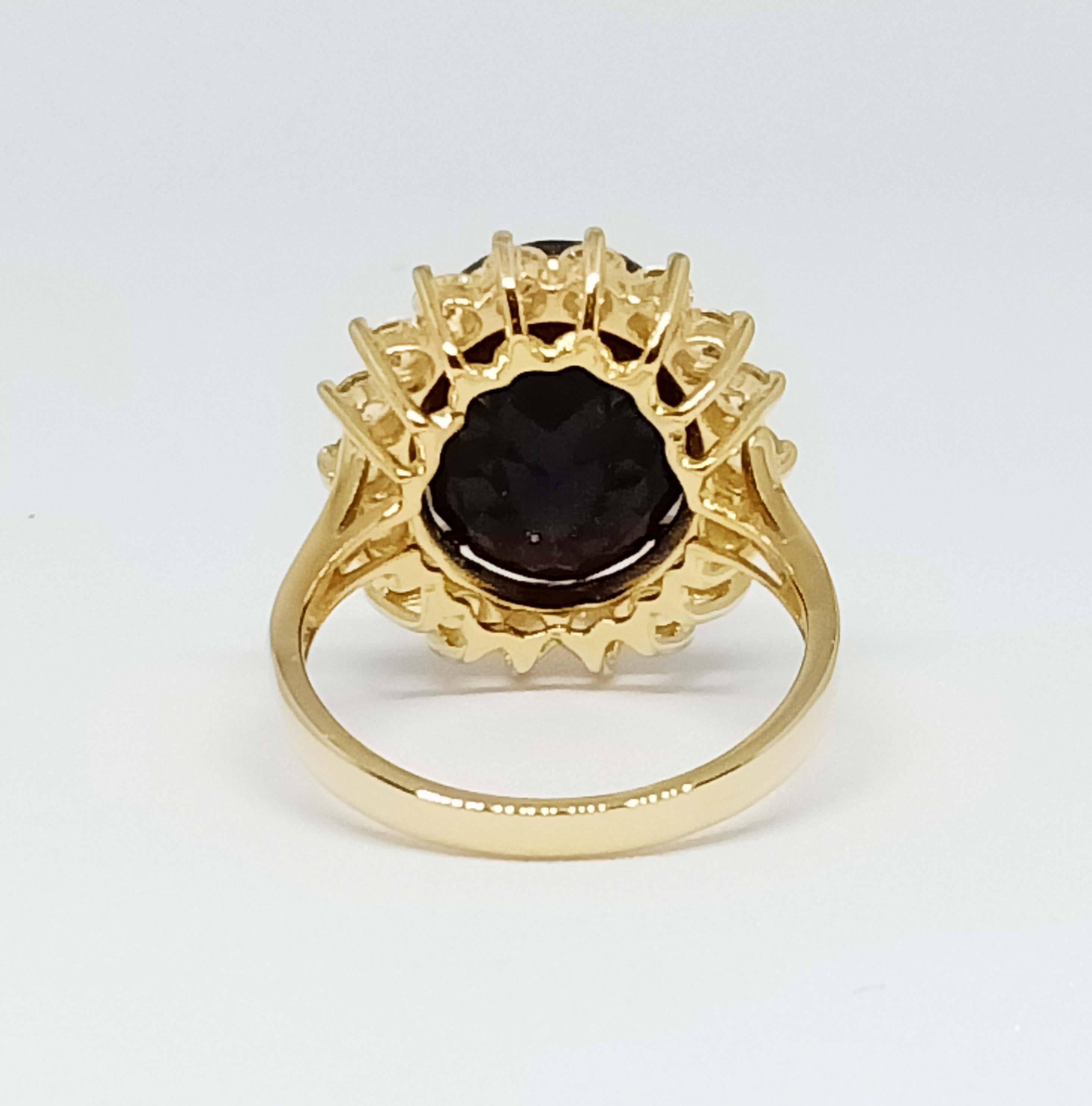 5.23cts Black Opal ring. Sterling Silver in 18K Gold Plated. In New Condition For Sale In Bangkok, TH