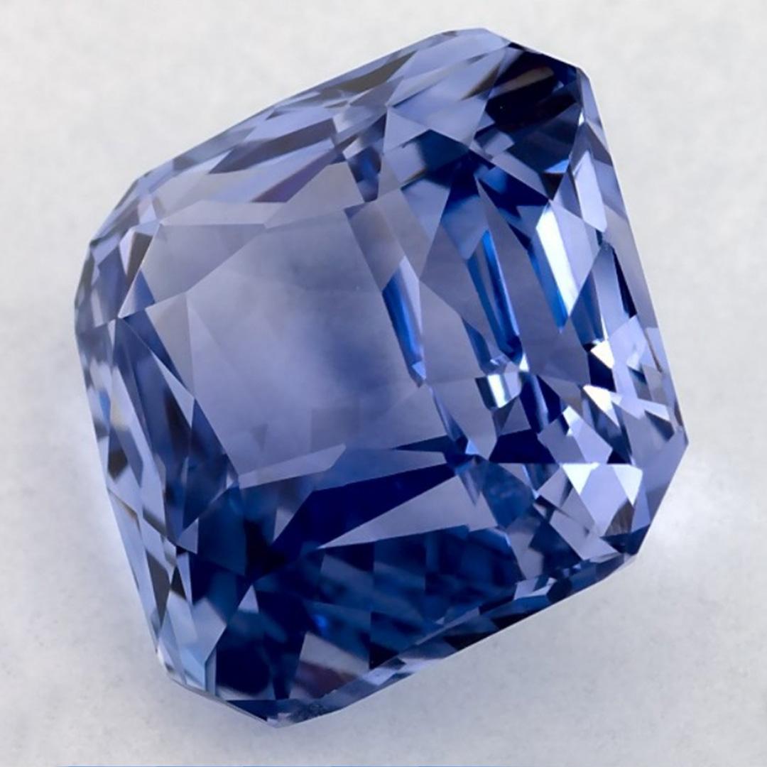 Taille octogone Pierre précieuse taille octogonale saphir bleu 5.24 carat en vente