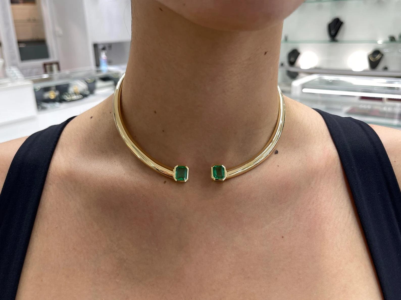 Modern 5.24tcw Colombian Emerald-Emerald Cut Duo Choker Collar, Omega Necklace 18K For Sale