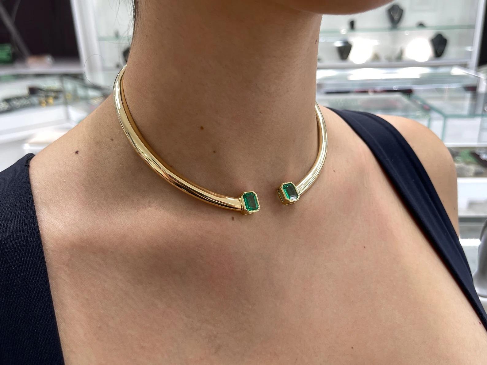 5.24tcw Colombian Emerald-Emerald Cut Duo Choker Collar, Omega Necklace 18K In New Condition For Sale In Jupiter, FL