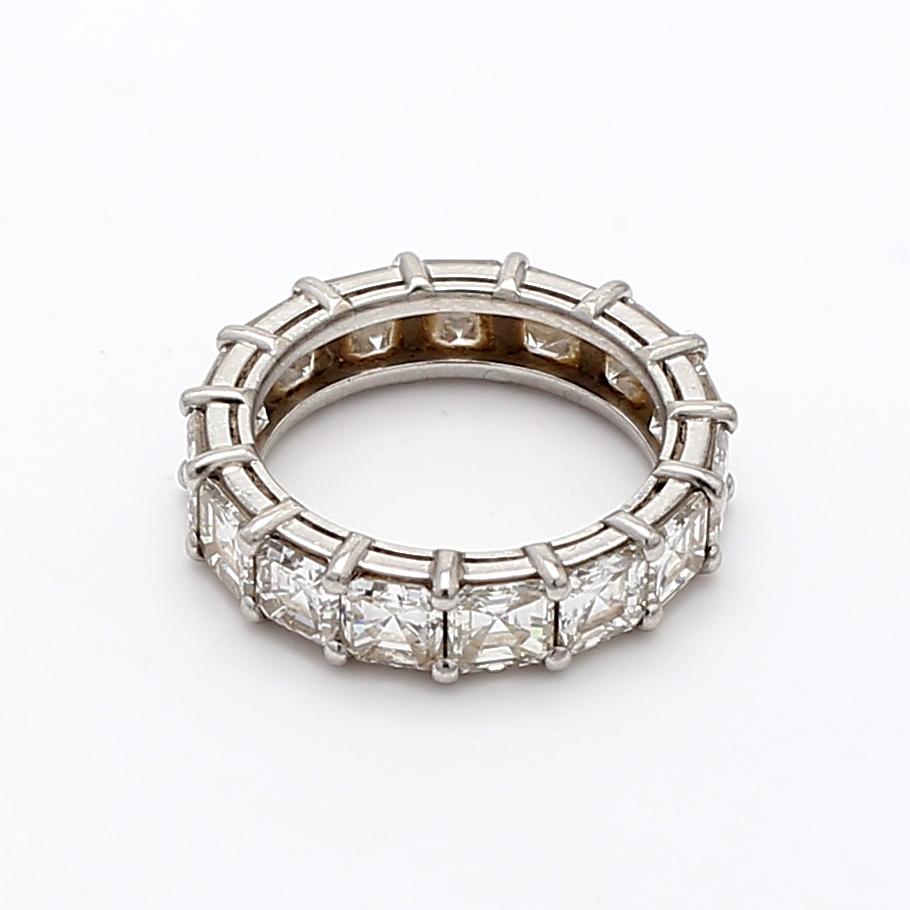 5.25 Carat Asscher Cut G VS1 Diamond Platinum Eternity Band Ring For Sale 1