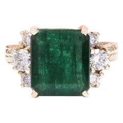 5.25 Carat Natural Emerald 18 Karat Solid Yellow Gold Diamond Ring