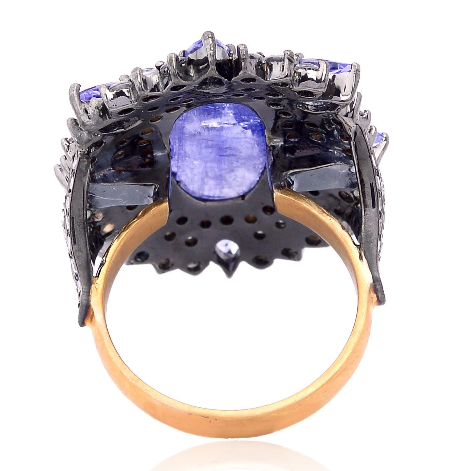 For Sale:  5.25 Carat Tanzanite Sapphire Cocktail Ring 3