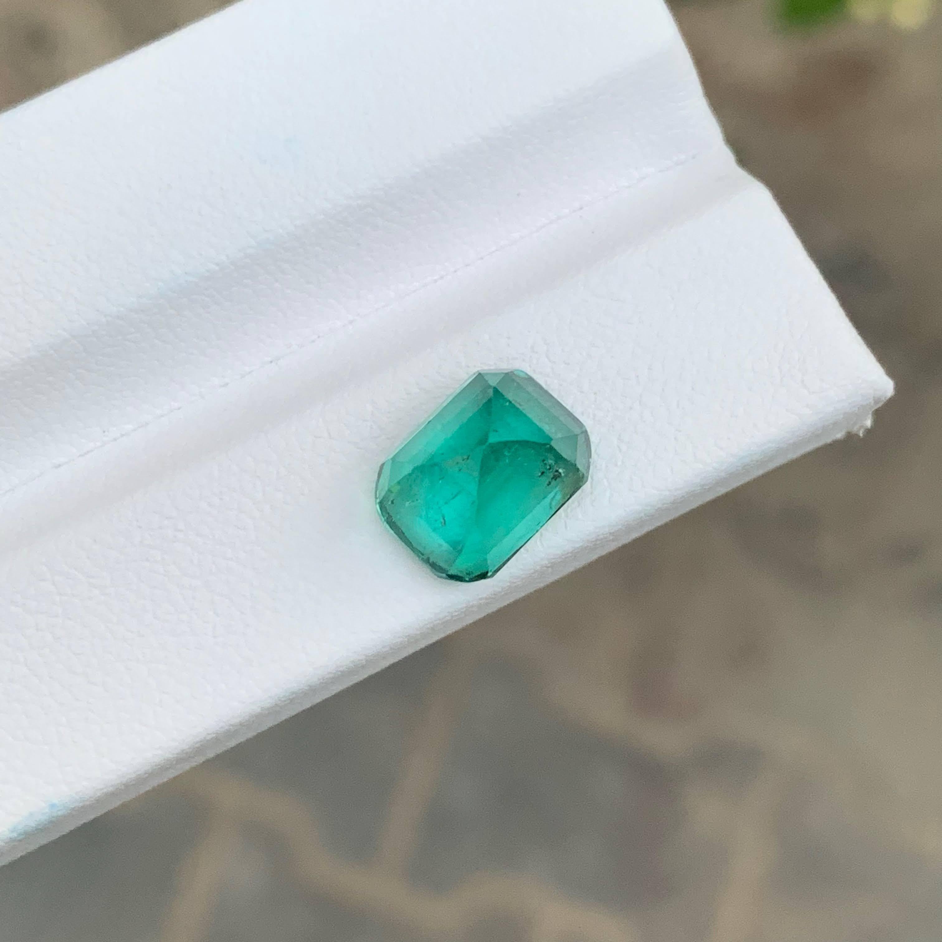 5,25 Karat Lagunengrüner Turmalin Stein Cushion Cut Afghan Edelstein im Zustand „Neu“ im Angebot in Bangkok, TH