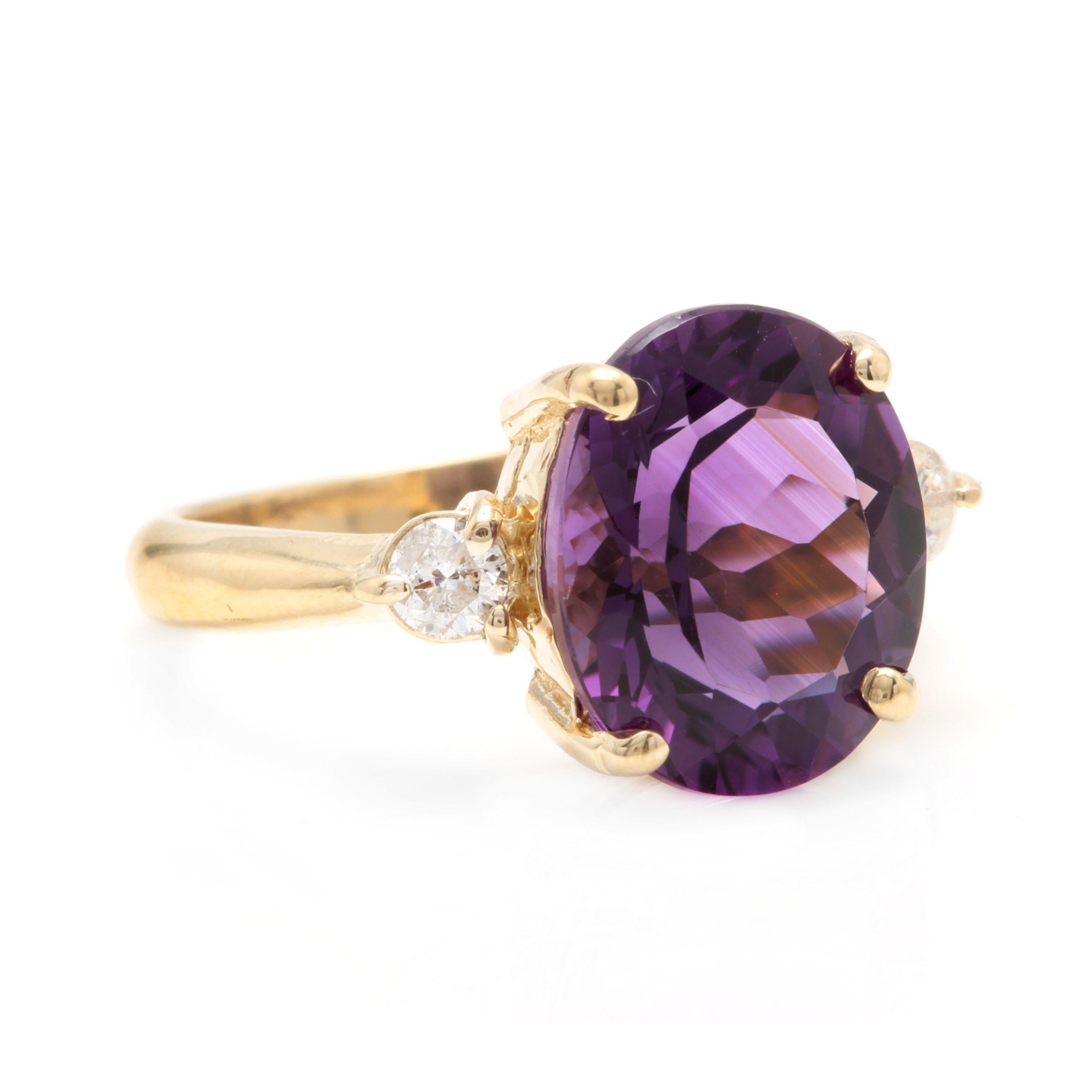 5.24 Carats Natural Impressive Amethyst and Diamond 14K Yellow Gold Ring

Total Natural Amethyst Weight: Approx. 5.00 Carats

Amethyst Measures: Approx. 12 x 10mm

Natural Round Diamonds Weight: Approx. 0.24 Carats (color G-H / Clarity
