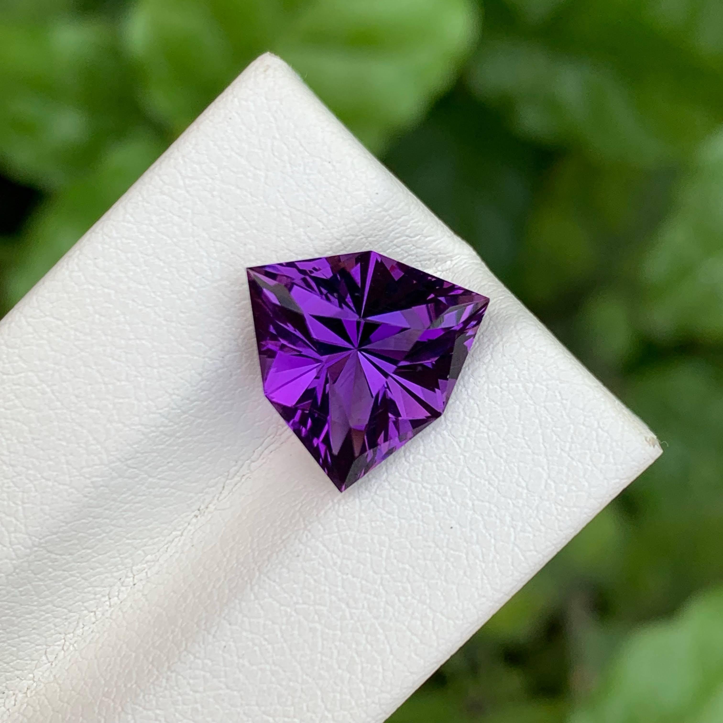 Taglio trillion 5.25 carati di ametista viola pietra tagliata a brillante gemma brasiliana naturale in vendita