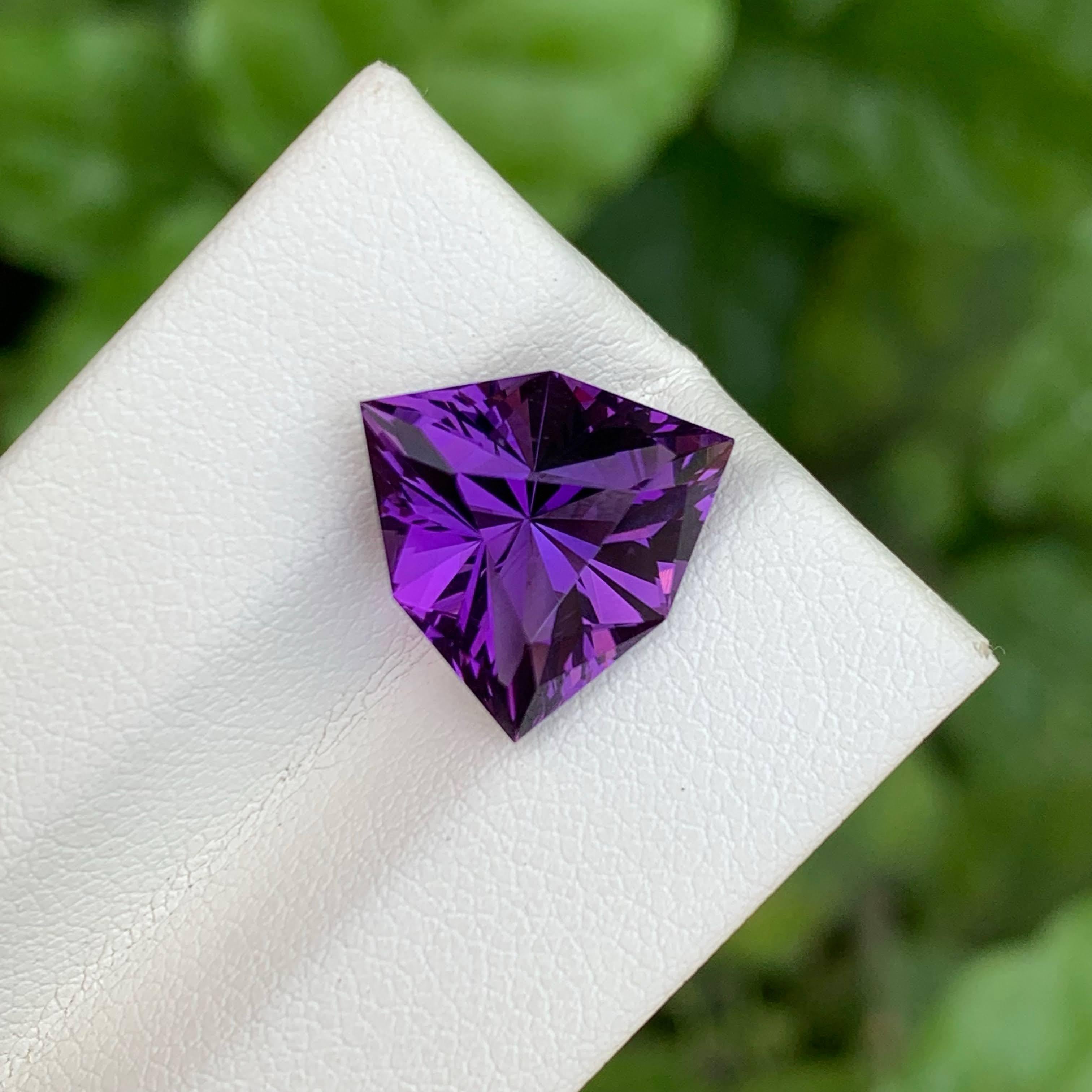 5.25 carati di ametista viola pietra tagliata a brillante gemma brasiliana naturale In condizioni Nuovo in vendita a Bangkok, TH