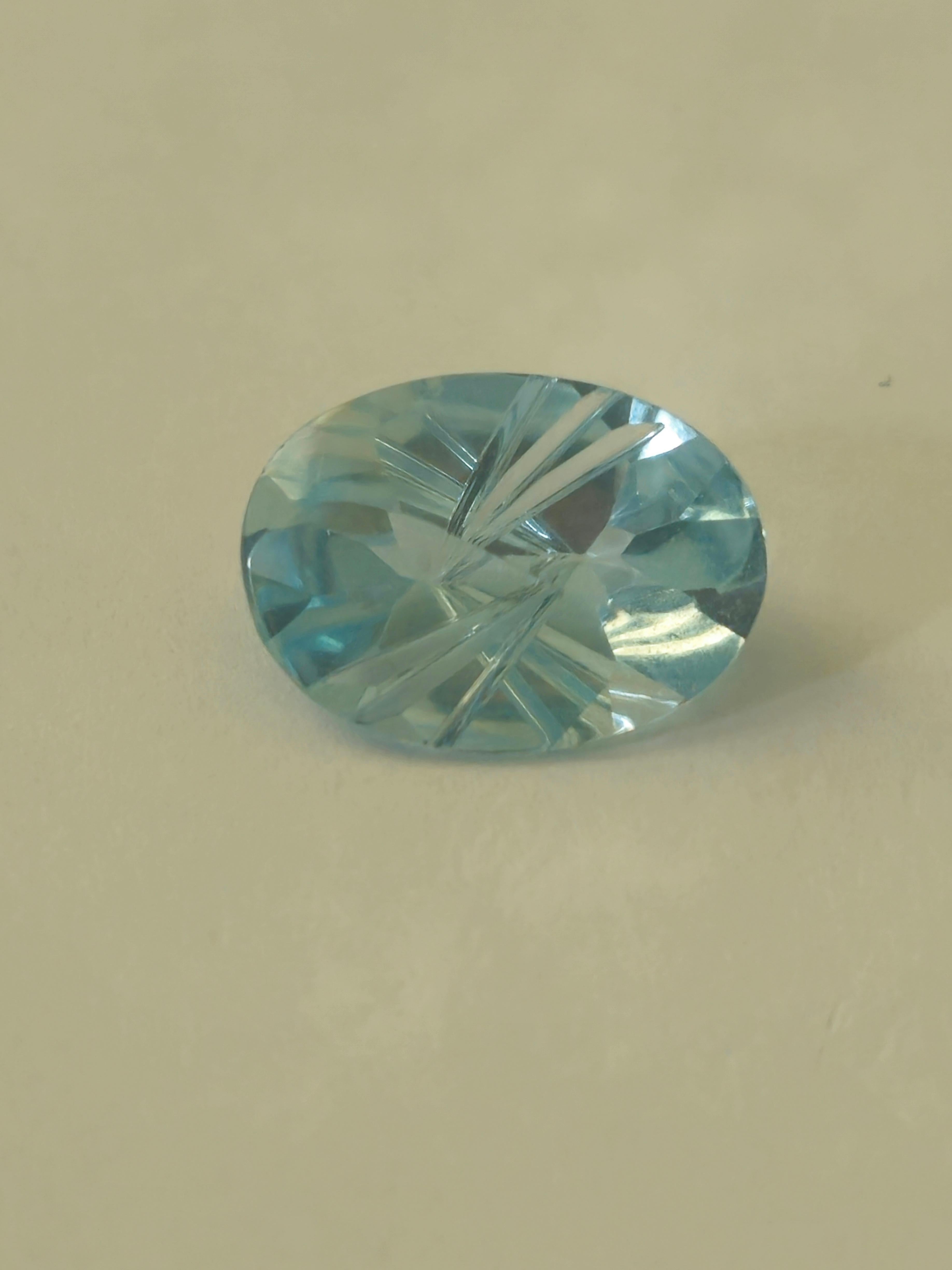 Taglio ovale 5.25 ct Natural Oval Sky Blue Topaz 14X10 Fantasy Cut in vendita