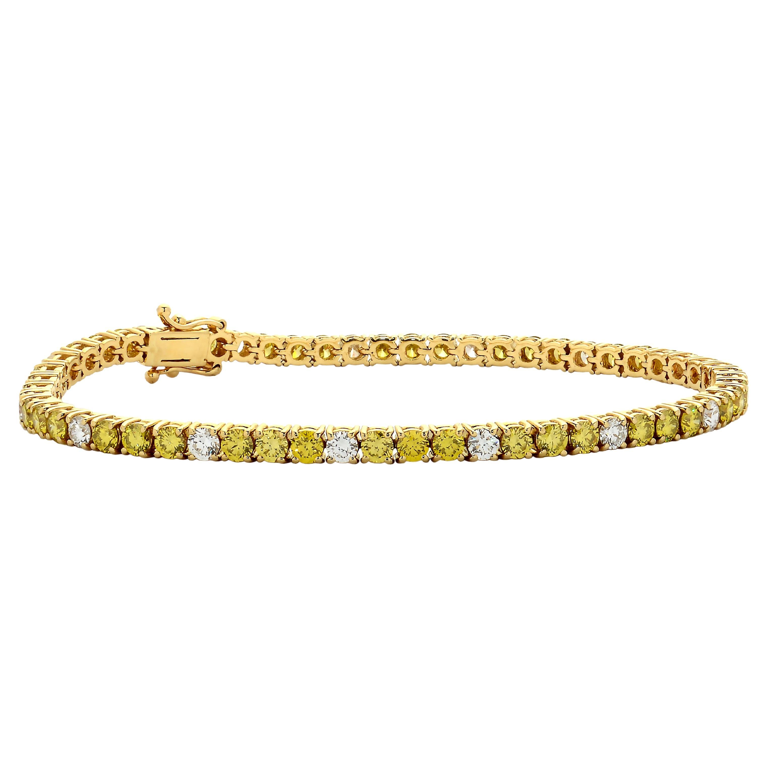 5.25 Carat Natural Fancy Yellow Diamond 18 Karat Yellow Gold Tennis Bracelet  For Sale