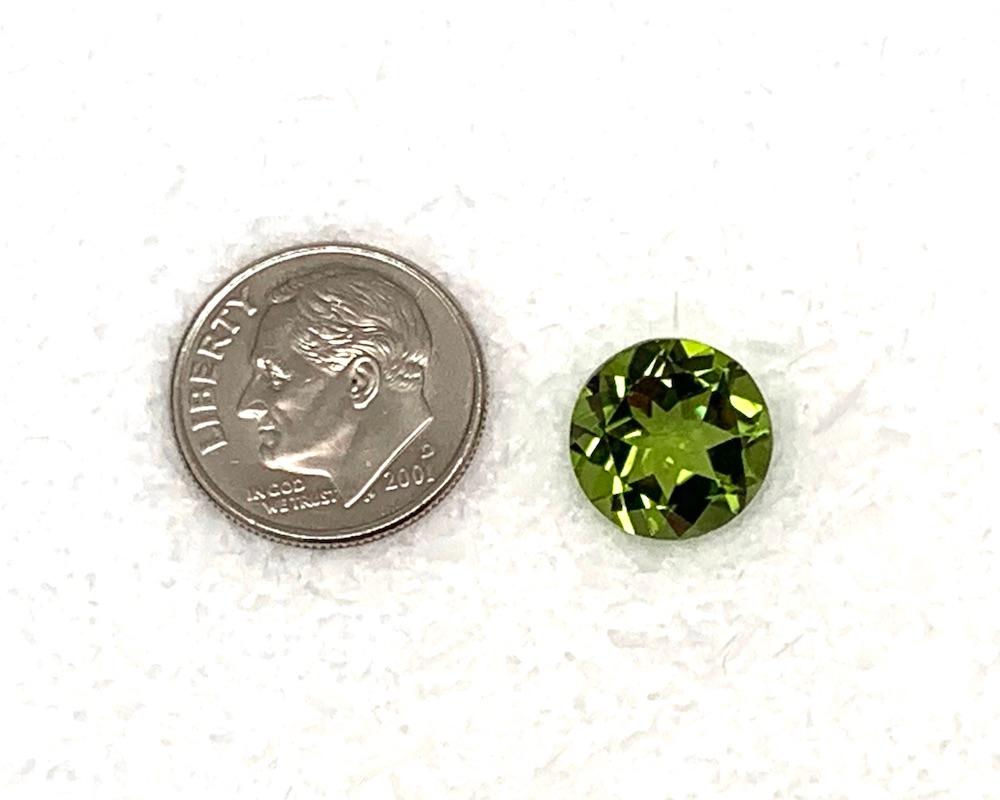 5.26 Carat Round Apple Green Peridot, Unset Loose Gemstone For Sale 2