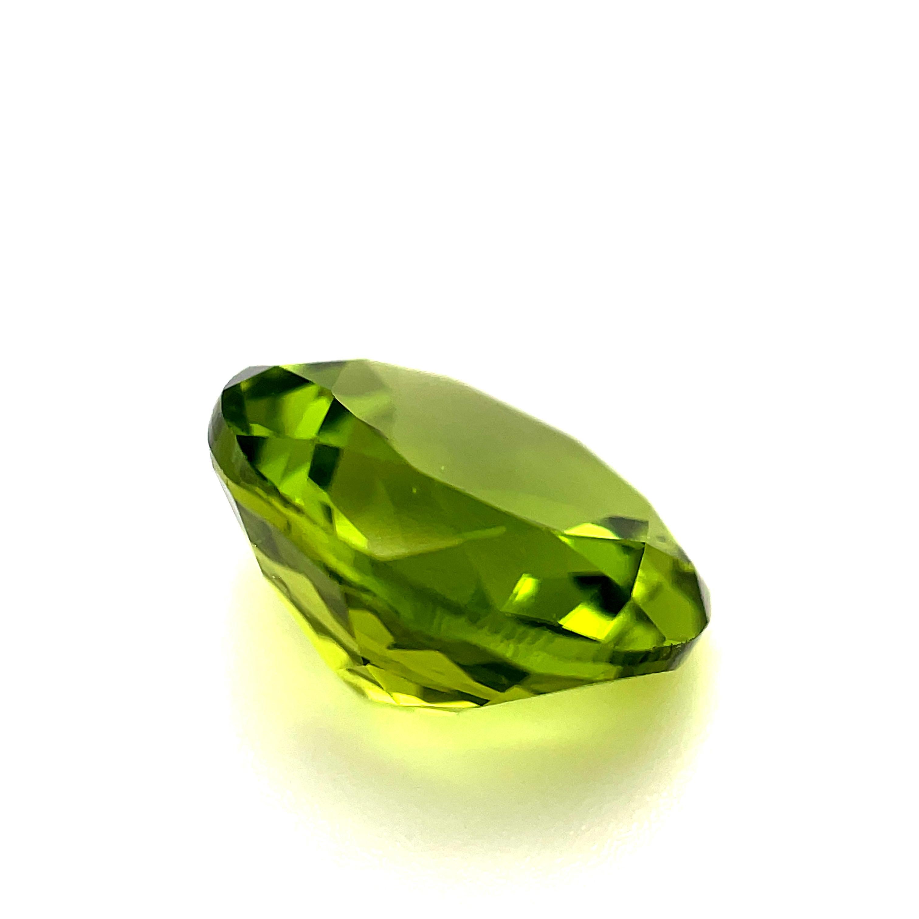 round peridot