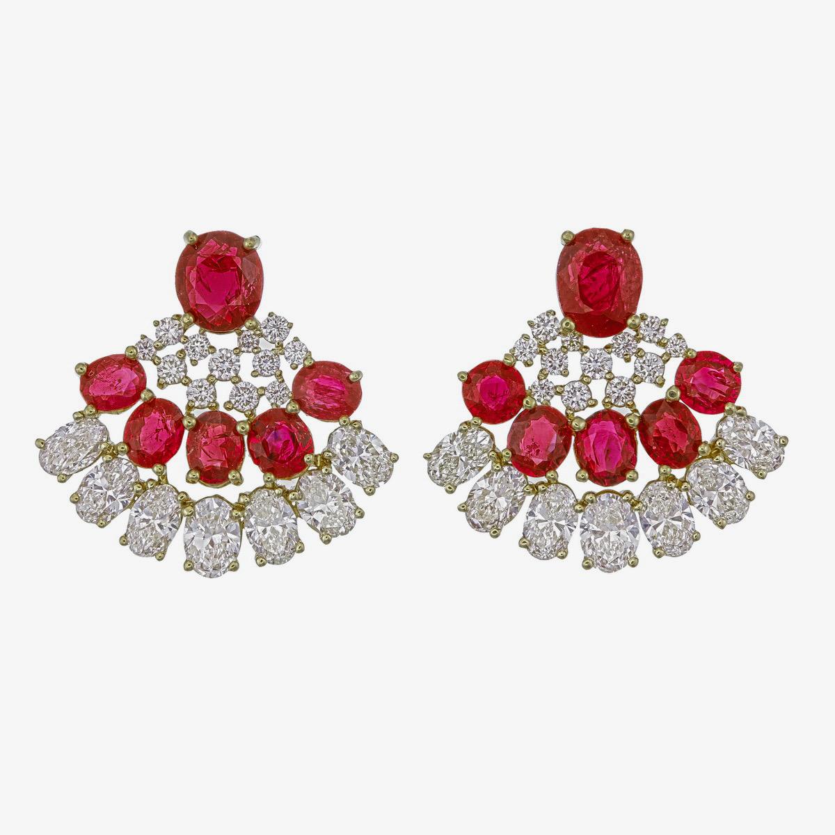 5,26 Karat birmanische No Heat Rubin und Diamant Ohrringe in 18 Karat Weißgold (Ästhetizismus) im Angebot