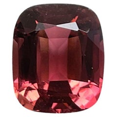 Pierre précieuse naturelle de tourmaline rouge taille coussin à facettes de 5,26 carats