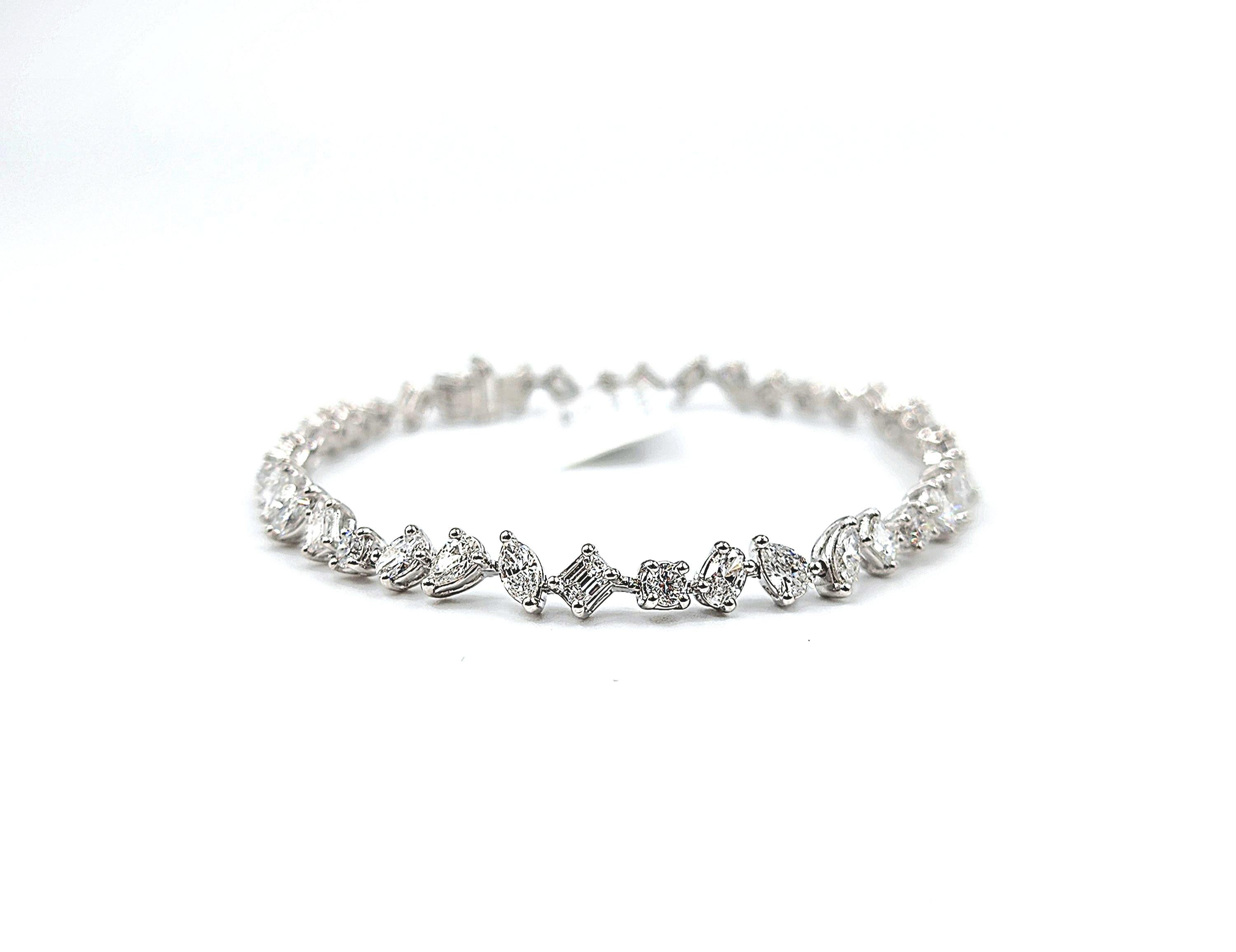 5.26 ct Bracelet de tennis avec diamant de forme mixte en vente 4
