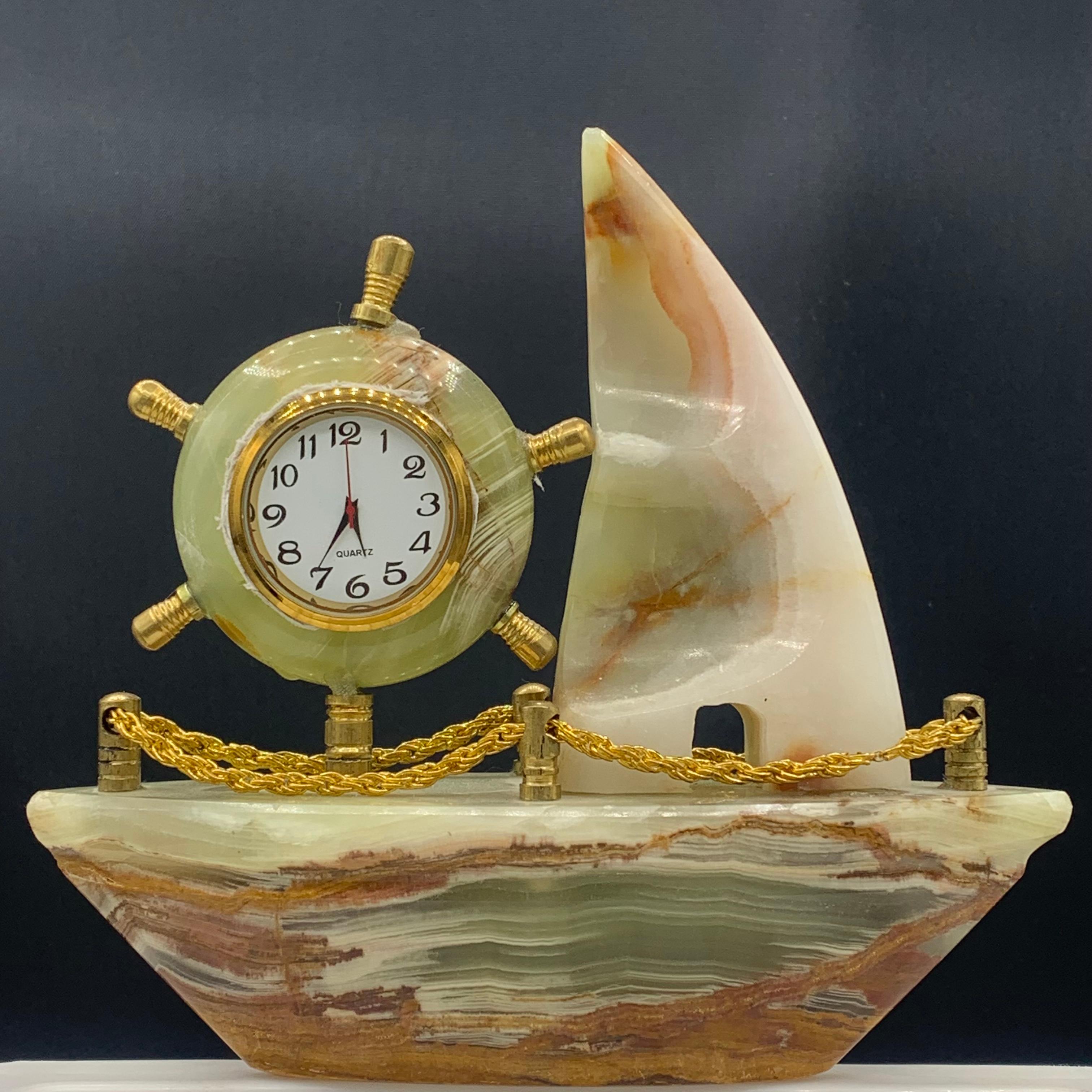18th Century and Earlier 526.38 Gram Amazing Boat Shape Green Onyx with Clock from Pakistan For Sale