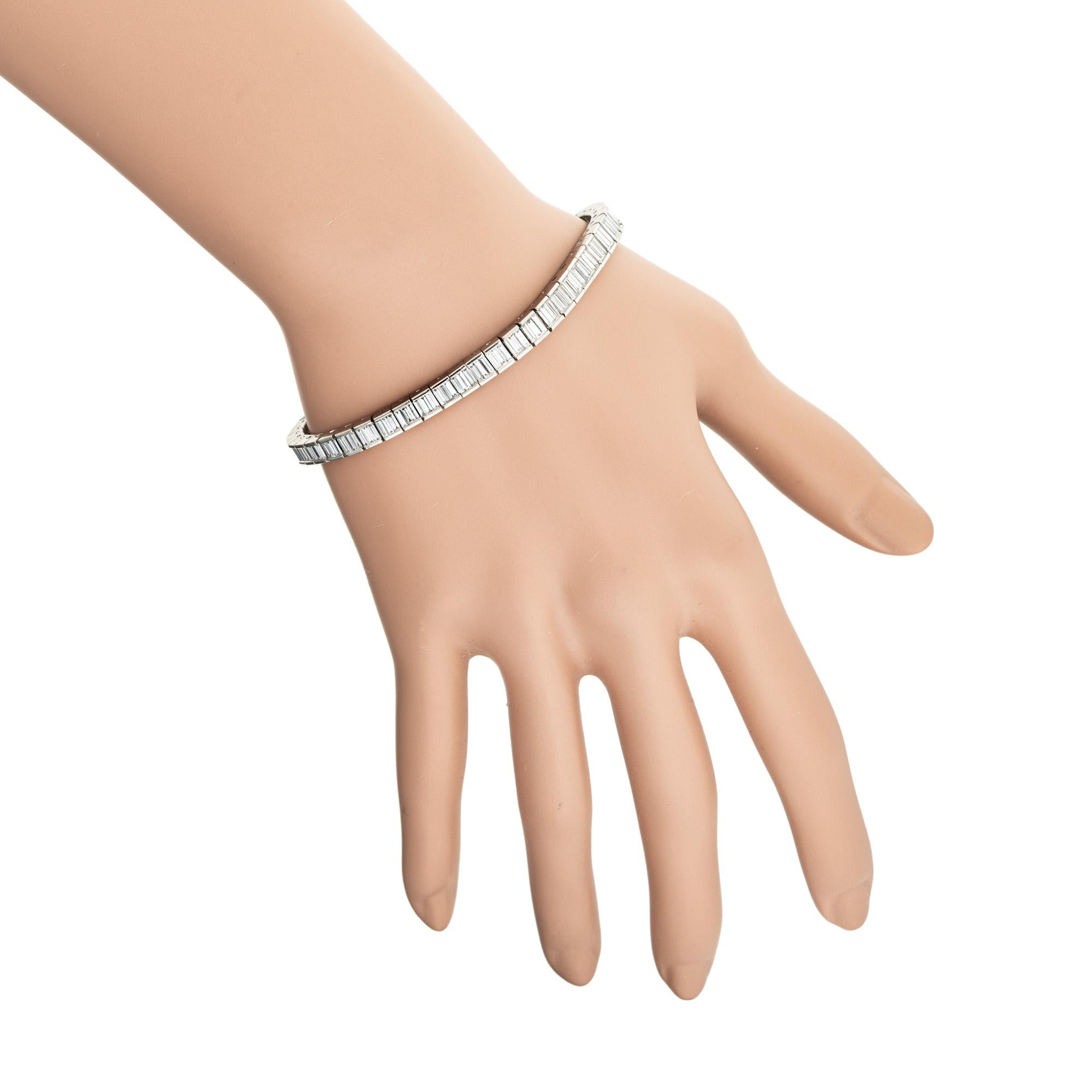 5.27 Carat Emerald Cut Diamond Platinum Link Tennis Bracelet For Sale 3