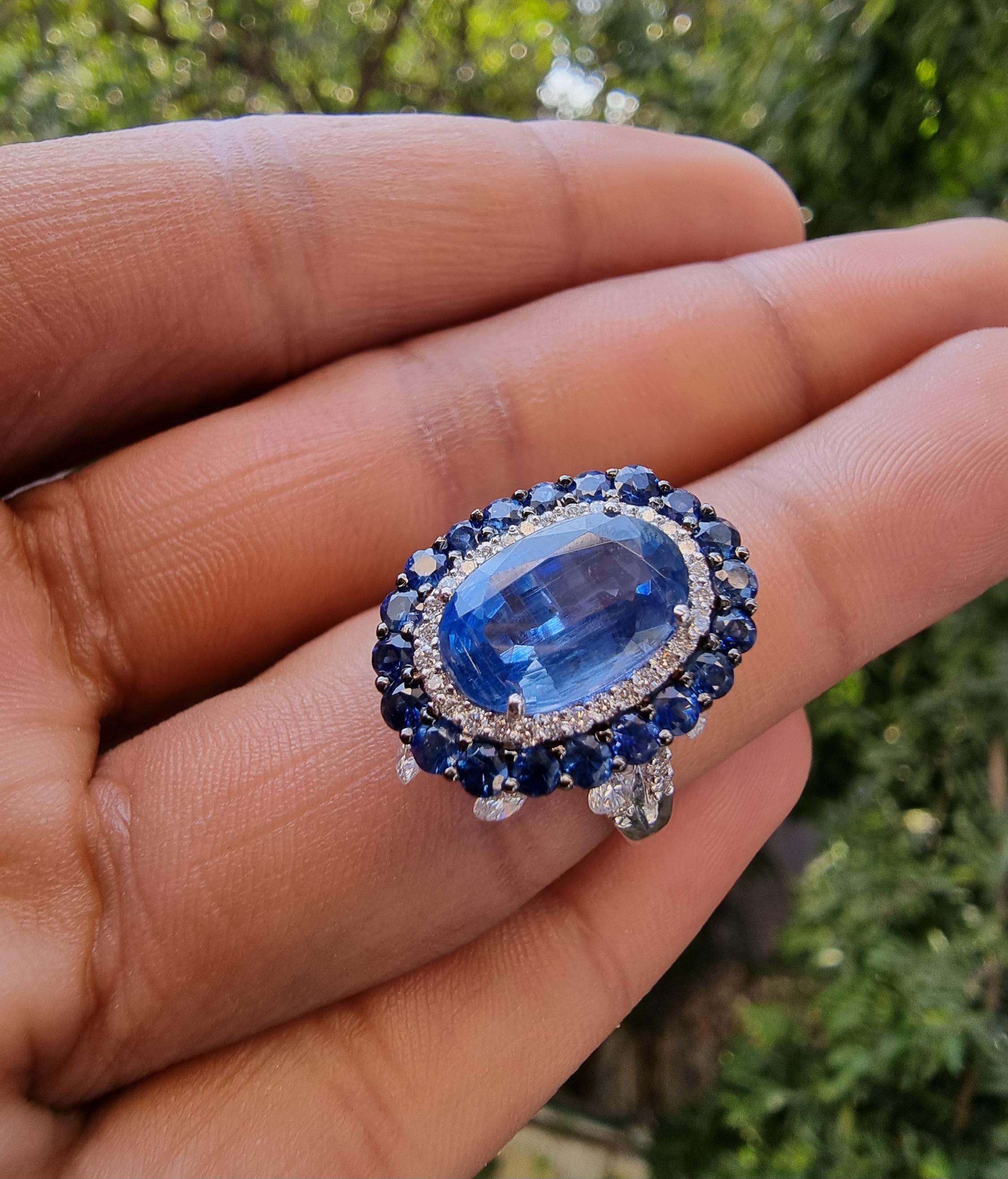 Oval Cut 4.9 cts of Kynite and 1.37 cts of White Diamond Ring For Sale