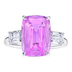 Platinring mit 5,28 Karat hellrosa Saphir im Kissenschliff und Diamant
