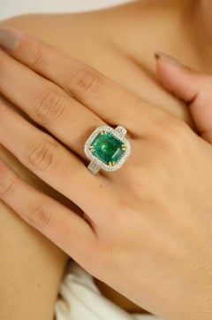 5.28 Carat Double Prong Set Emerald & Diamond Cocktail Ring in 18k Yellow Gold