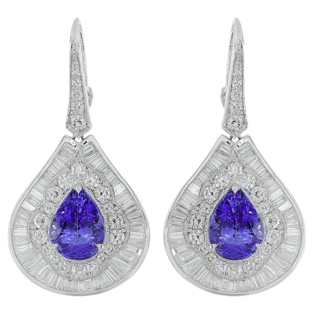 5.28 cts Natural Tanzanite 
3.59 cts Diamonds 18K White Gold Earrings en venta