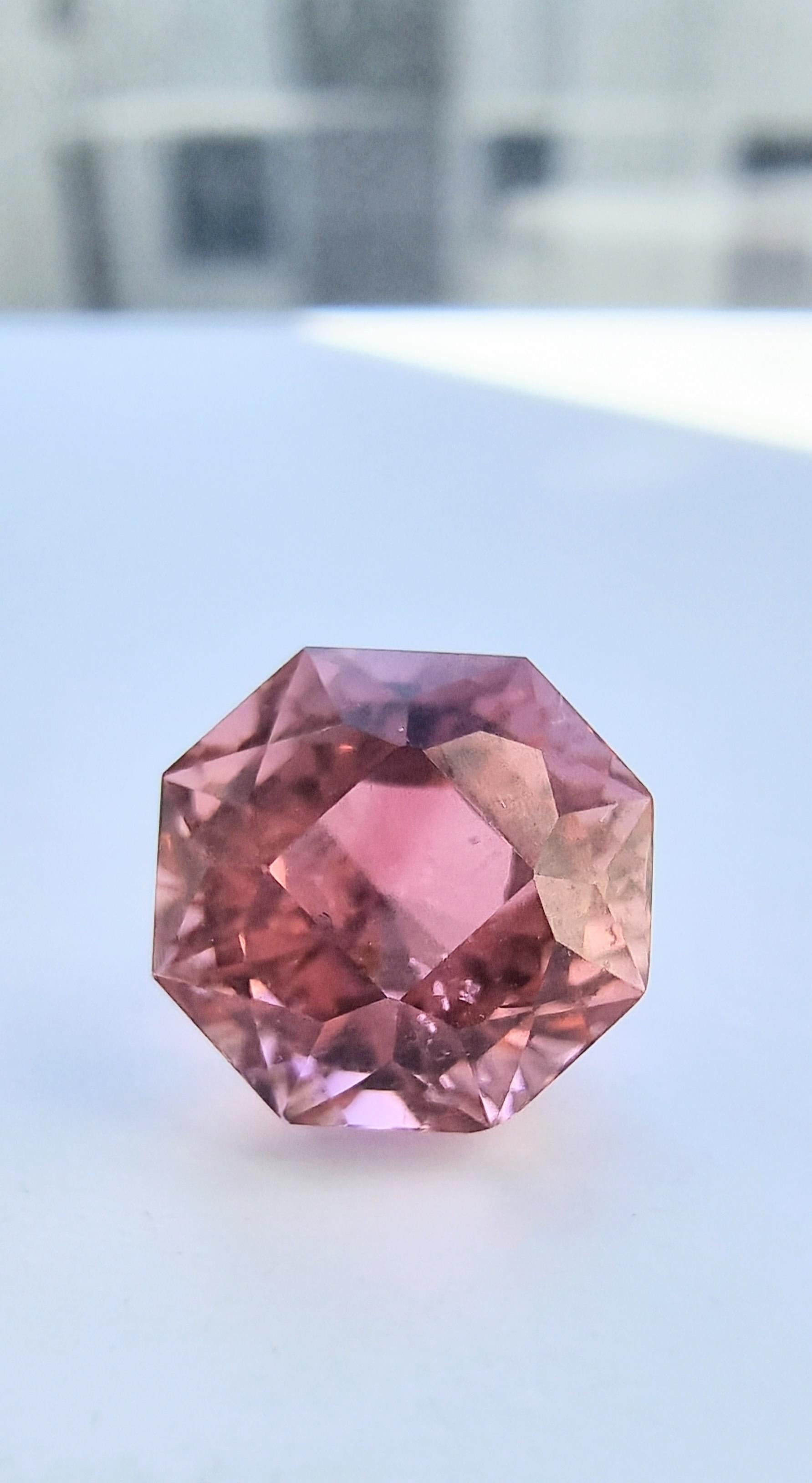 5,28ct Rosa Achteckiger Schliff Natürlicher Turmalin Loser Edelstein im Angebot 7