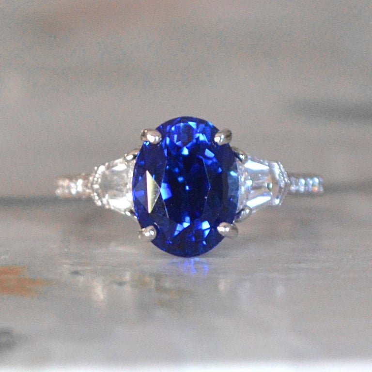 5.29 Carat Oval Natural Fancy Blue Sapphire and Diamond Ring 18k W ...
