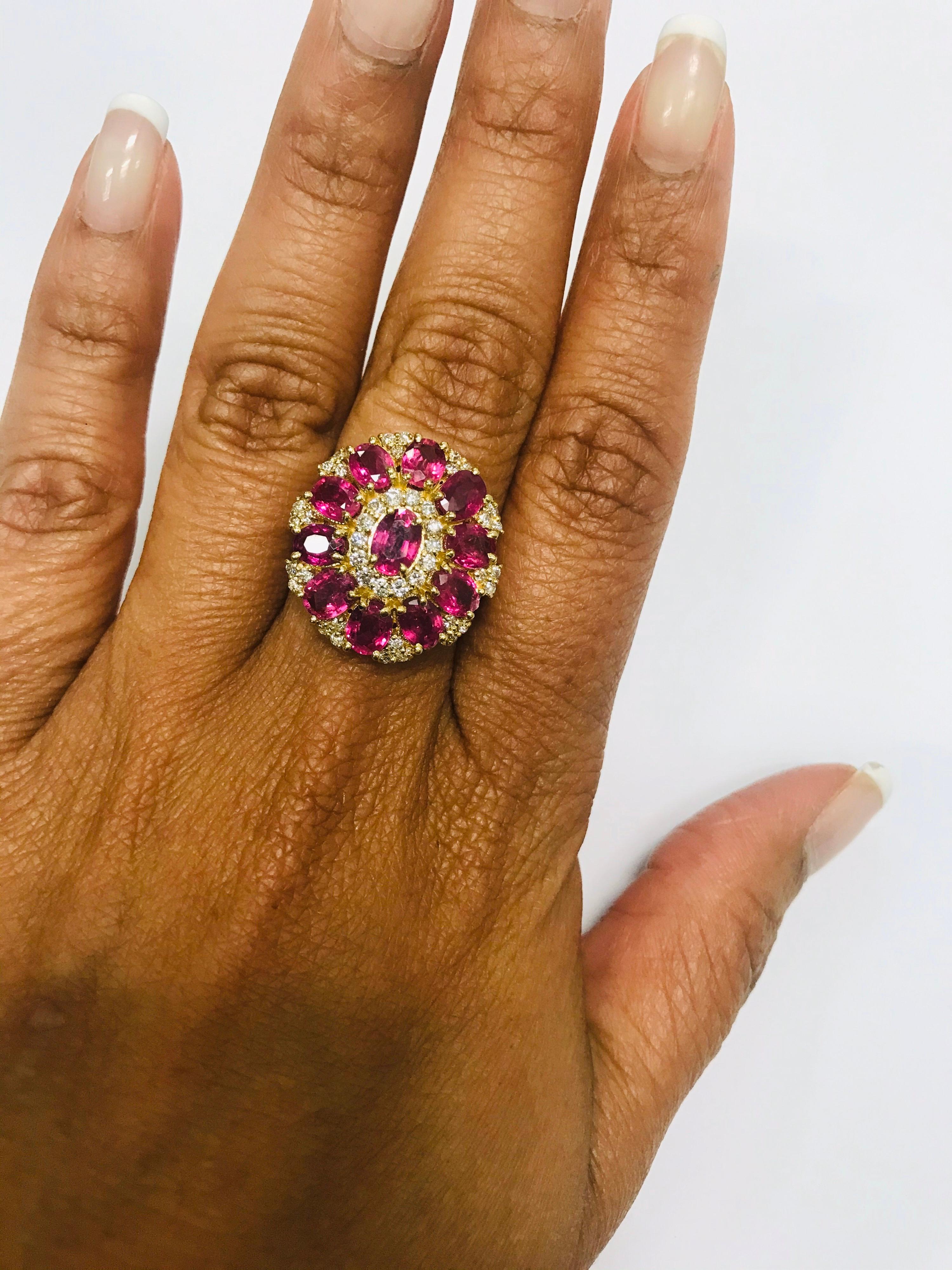 5.29 Carat Ruby Diamond 18 Karat Yellow Gold Cocktail Ring In New Condition In Los Angeles, CA