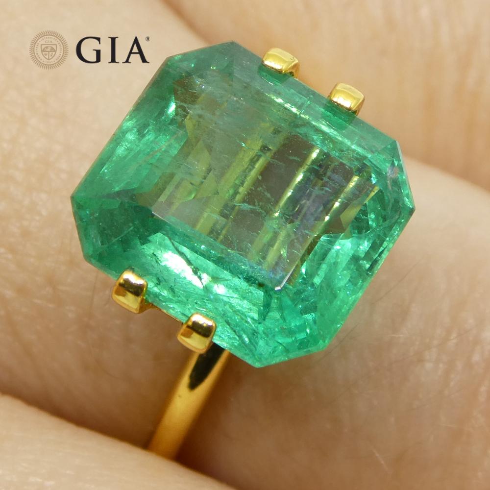 Émeraude verte octogonale/émeraude taille émeraude certifiée GIA (F2) de 5,29 carats en vente 9