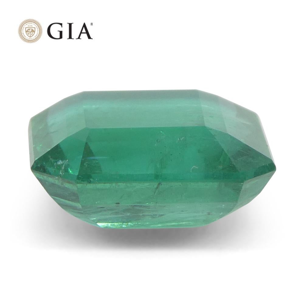 Émeraude verte octogonale/émeraude taille émeraude certifiée GIA (F2) de 5,29 carats en vente 5