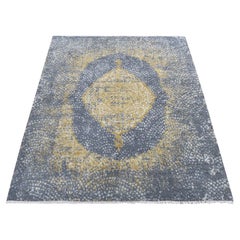 5'2"x7' Carbon Gray Persian Medallion Design Wool and Silk Hand Knotted Rug