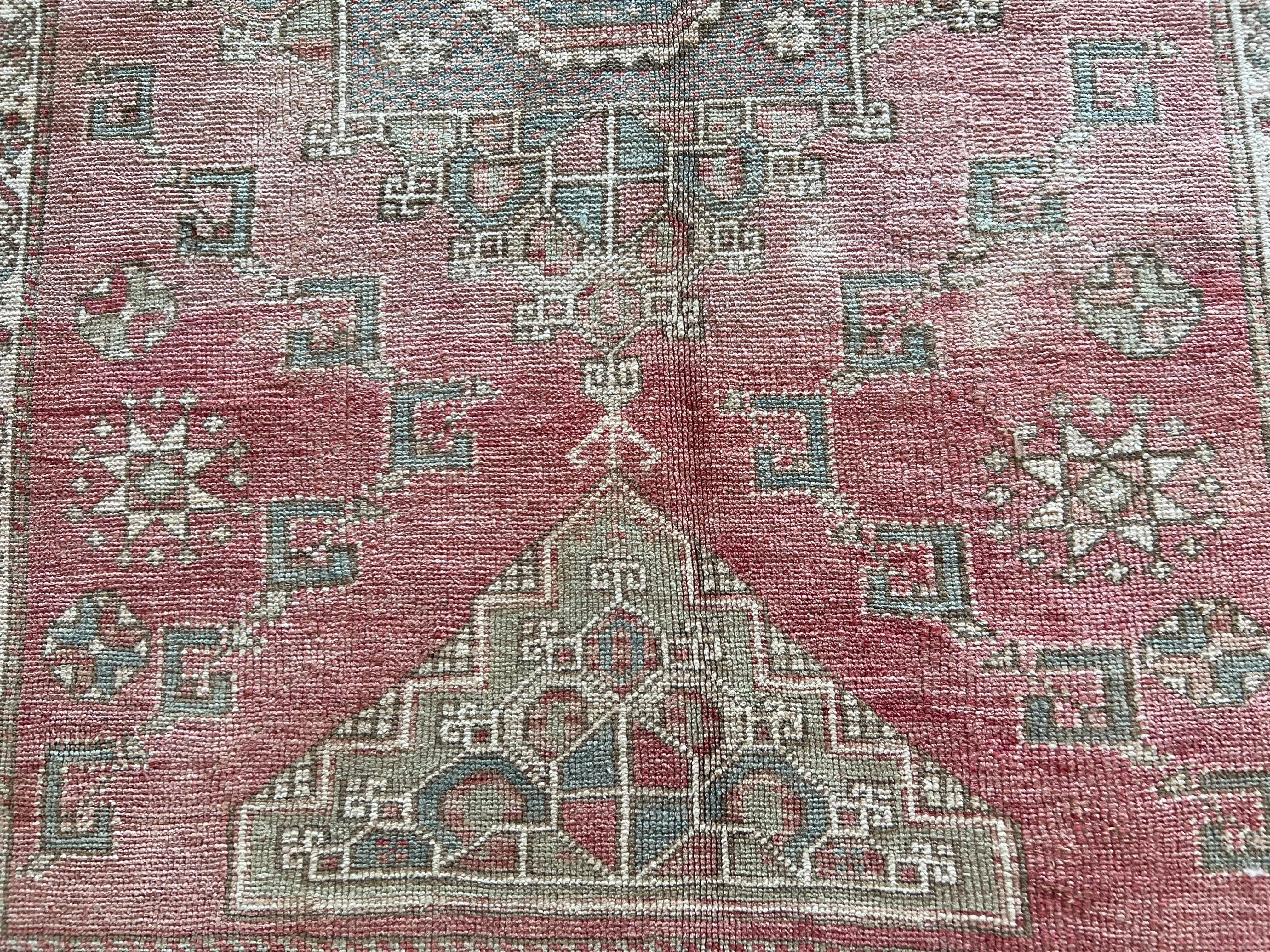 5.2x7.3 Ft Antique Turkish Bergama Rug, Ca 1920 For Sale 2