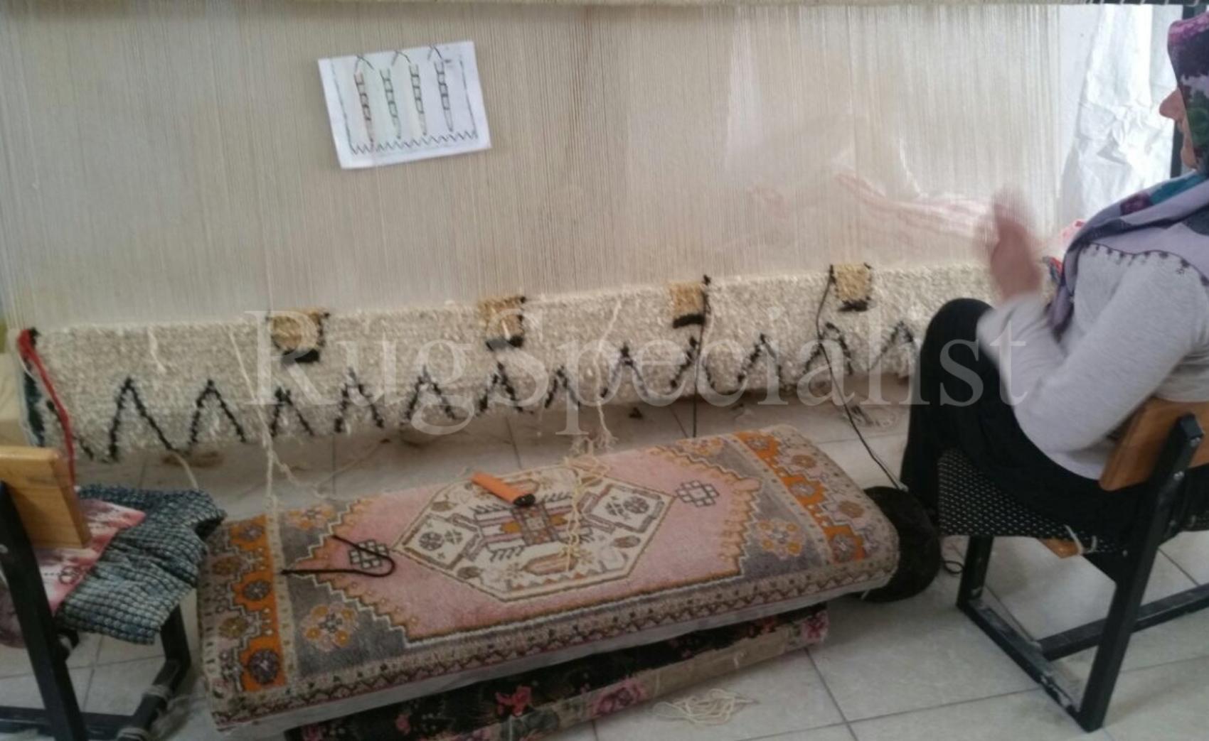 5.2x8.3 Ft Handmade Moroccan Rug, 100% Wool, Soft Pile, Custom Options Available In New Condition For Sale In Spring Valley, NY