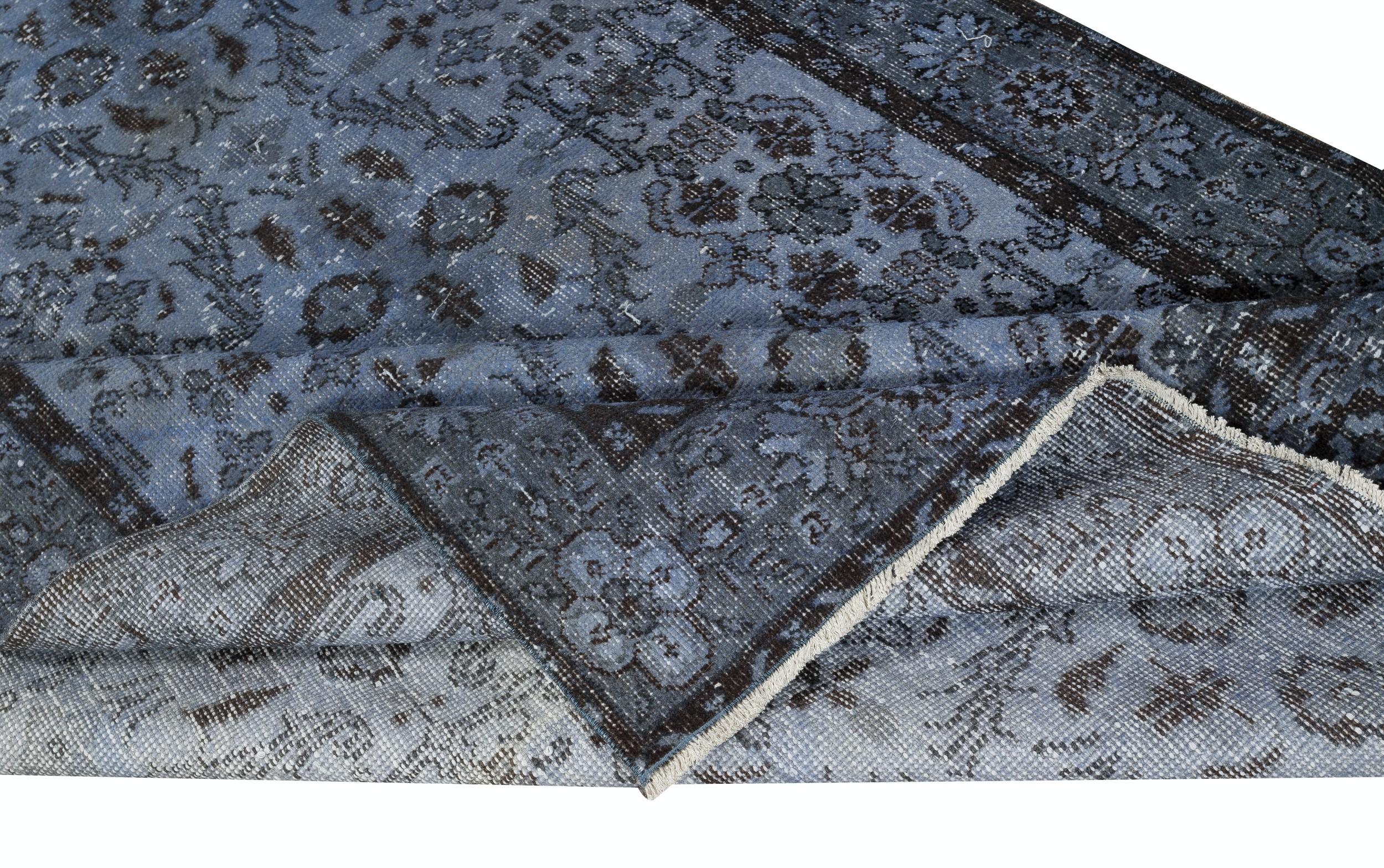 Modern 5.2x8.4 Ft Contemporary Handmade Blue Color Turkish Area Rug with Floral Design For Sale