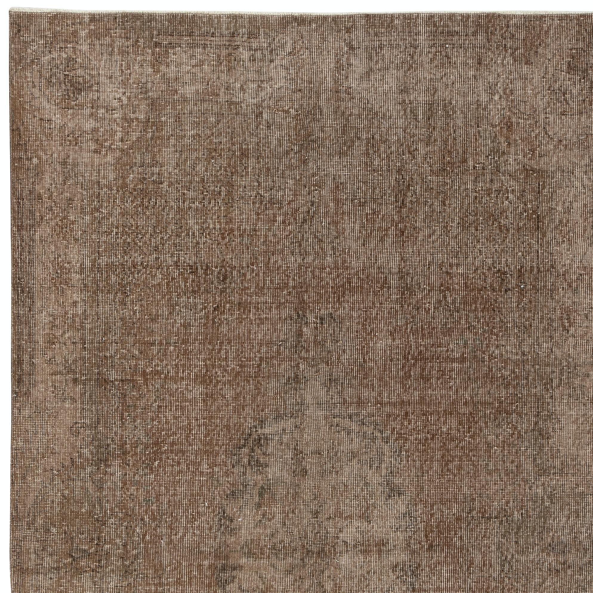 5.2x8.6 Ft Vintage Handmade Türkisch Teppich Overdyed in Braun für moderne Innenräume im Zustand „Gut“ im Angebot in Spring Valley, NY