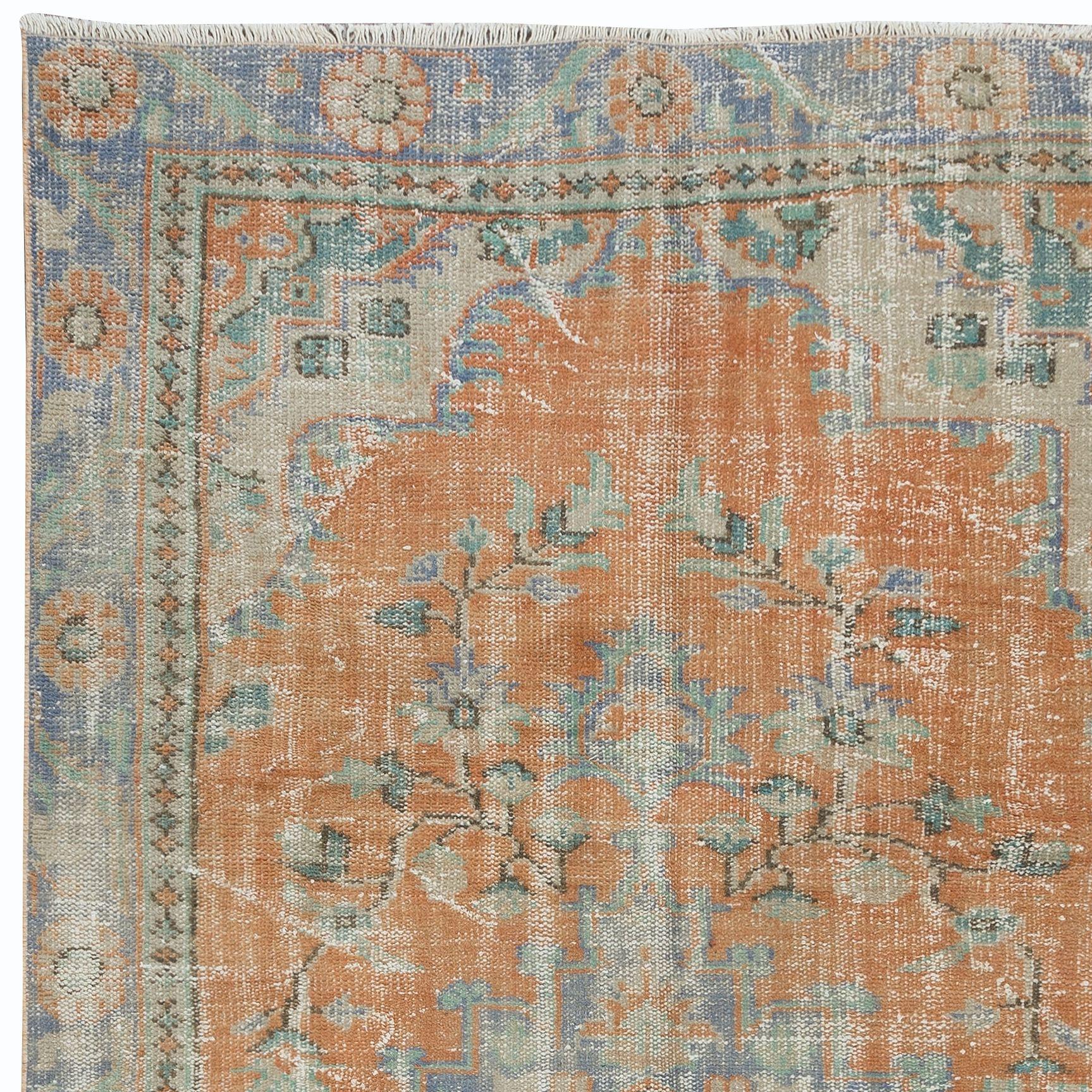 Alfombra Tribal Anudada a Mano, Circa 1955, Alfombra Aldeana Vintage Hecha a Mano, 5,2x8,7 Pies Anudado a mano en venta