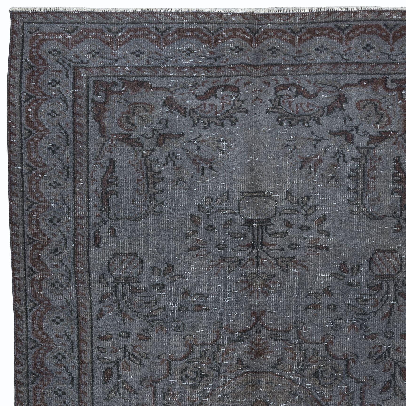 Hand-Woven 5.2x8.8 Ft Contemporary Handmade Turkish Wool Area Rug in Grey & Brown Tones For Sale