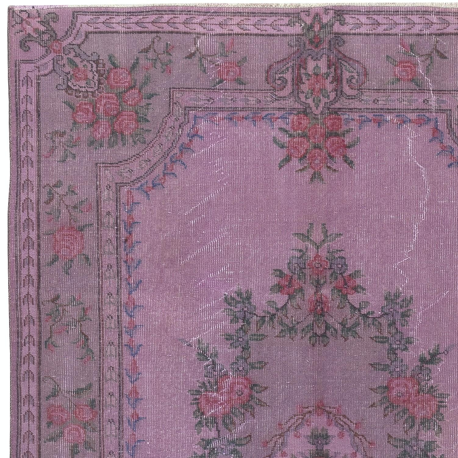Turco Tappeto d'area turco a mano con motivo a rose, 5,2x9 piedi, in colore Levander in vendita