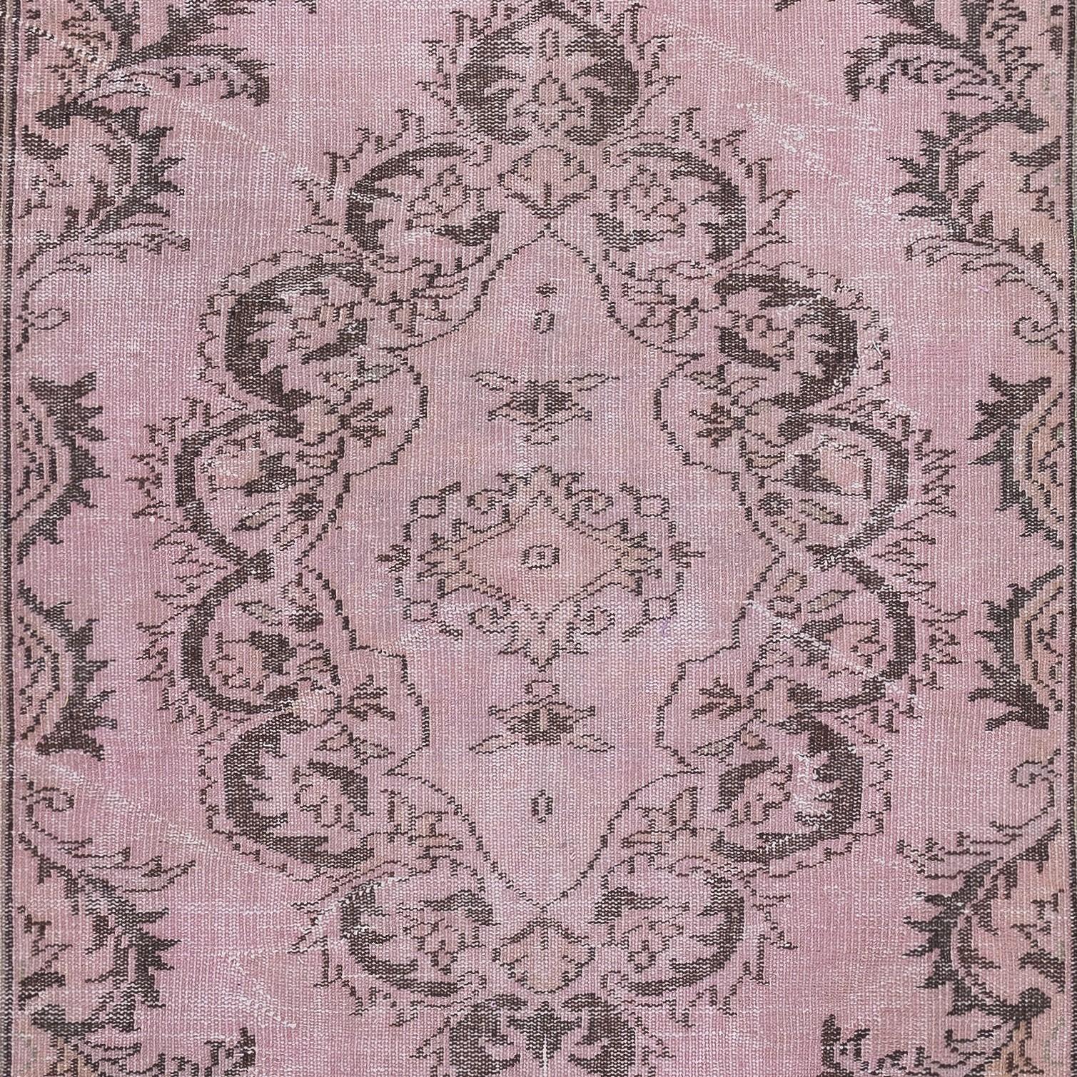 5.2x9 Ft Contemporary Wool Area Rug in Pink Color. Noué à la main en Turquie Bon état - En vente à Spring Valley, NY