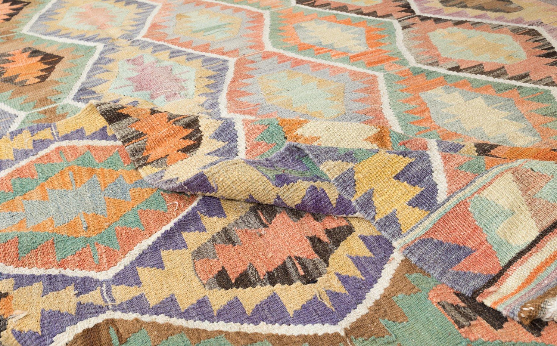 Turkish 5.2x9 Ft Geometric Vintage Handmade Wool Kilim, Flat-Weave Carpet, Anatolian Rug For Sale