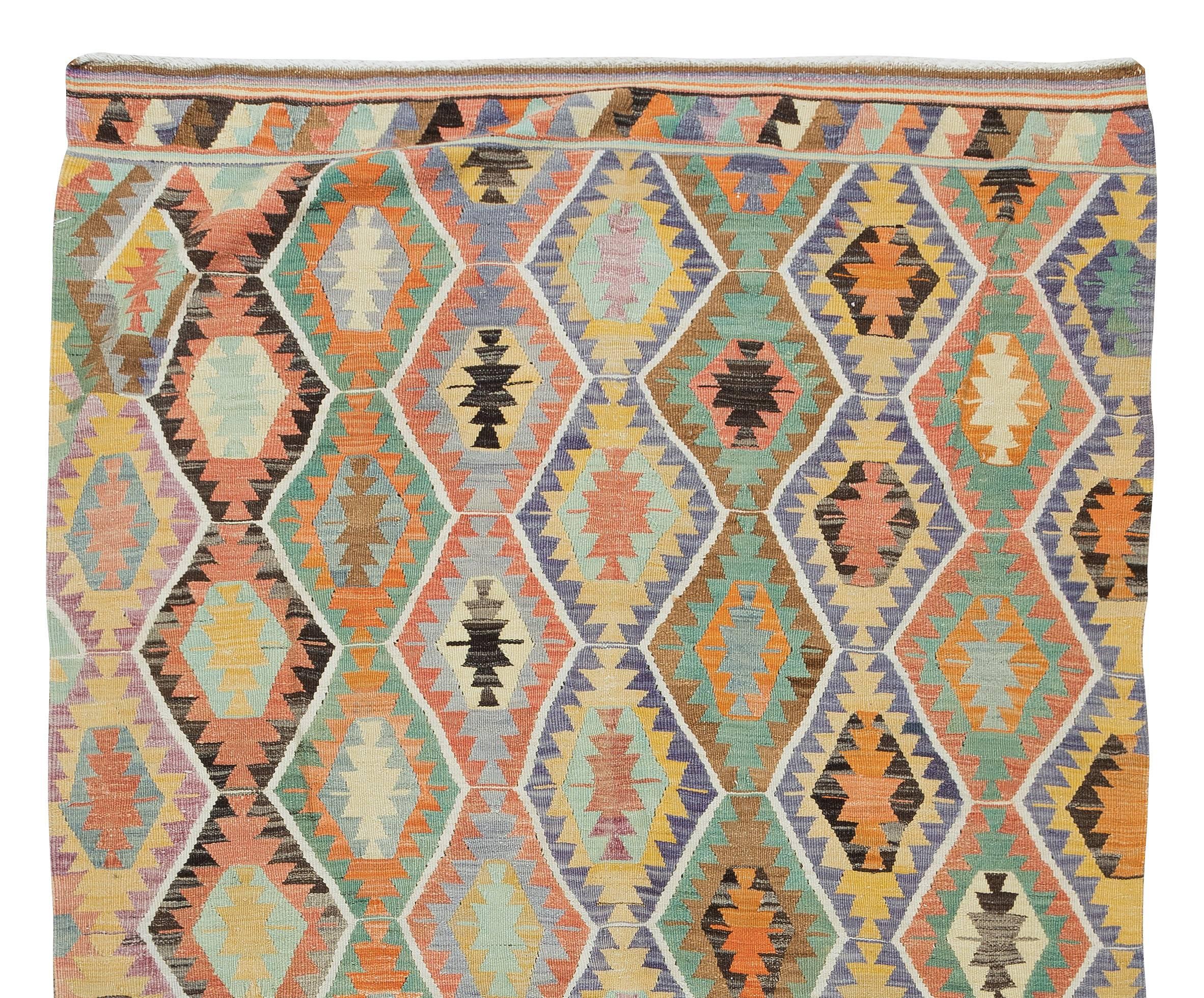 Hand-Woven 5.2x9 Ft Geometric Vintage Handmade Wool Kilim, Flat-Weave Carpet, Anatolian Rug For Sale