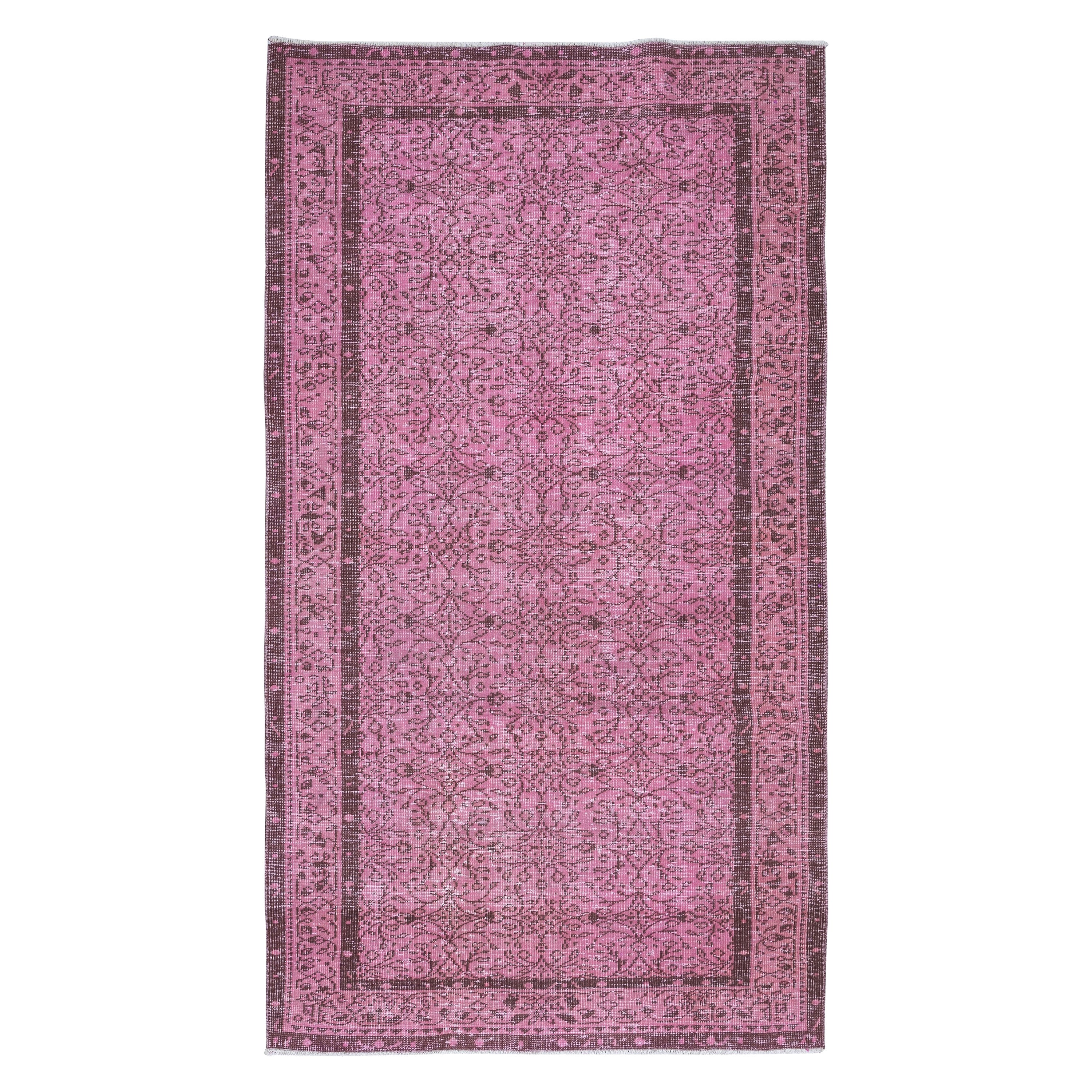 Türkischer handgefertigter 5.2x9 Ft Handgefertigter Teppich in Hellrosa, moderner Teppich aus Wolle und Baumwolle im Angebot