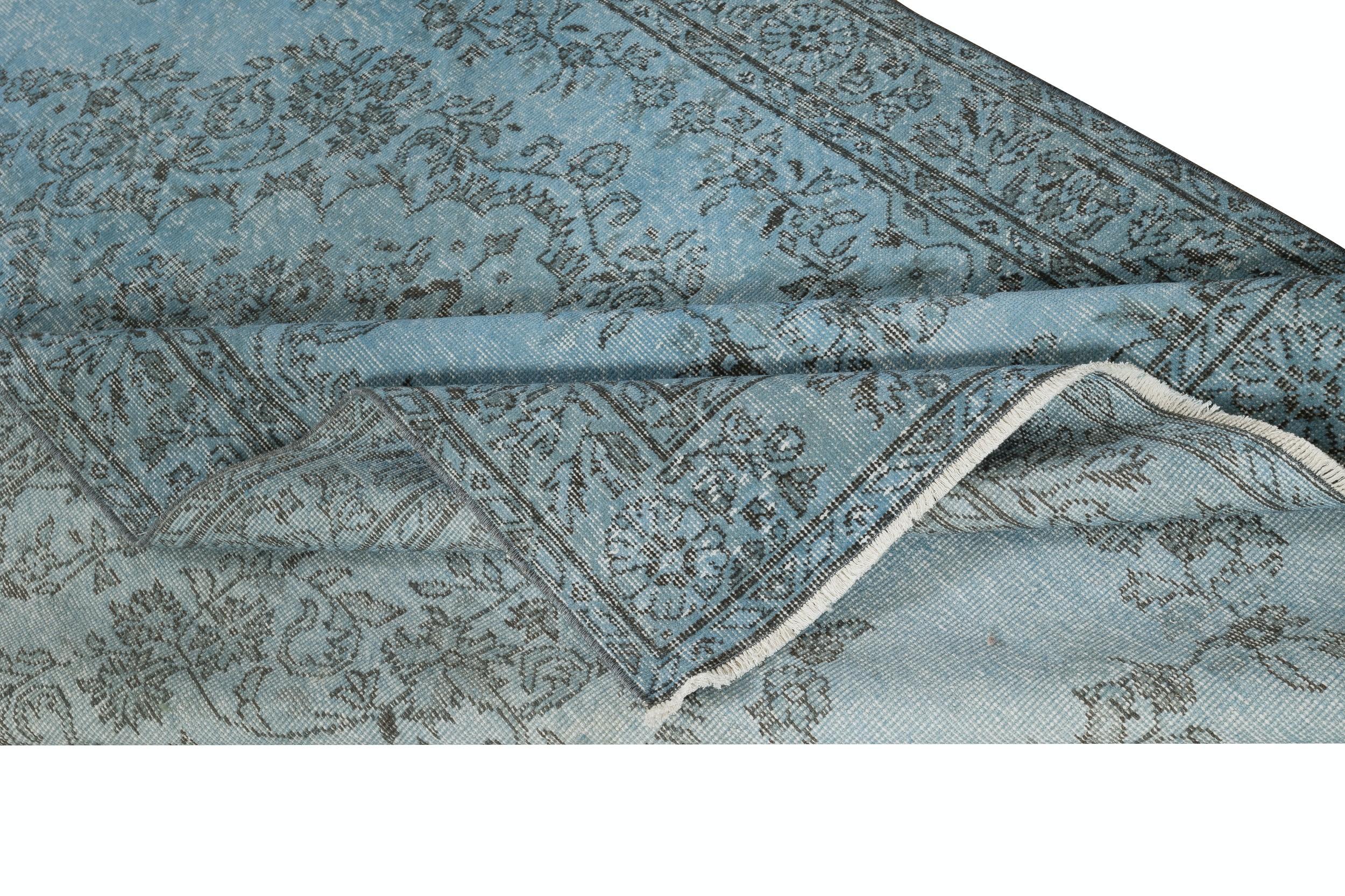 Moderner 5.2x9 Ft Moderner Teppich in Blau, handgewebt und handgeknüpft in der Türkei (Türkisch) im Angebot