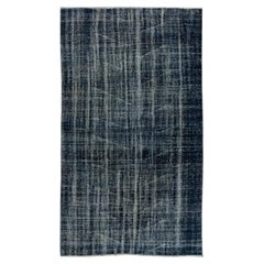 Tapis turc en laine vintage bleu marine noué à la main, moderne, 5,2 x 9 pieds