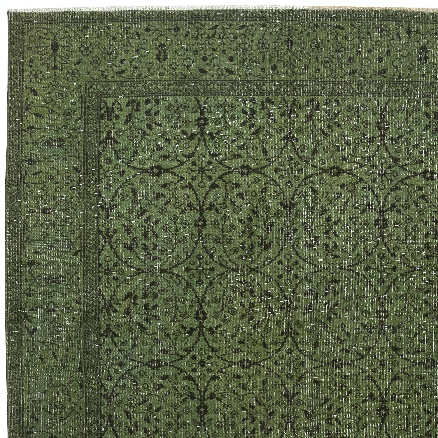 Turco Tappeto moderno fatto a mano con motivi floreali in lana turca, 5.2x9.2 Ft, colore verde in vendita