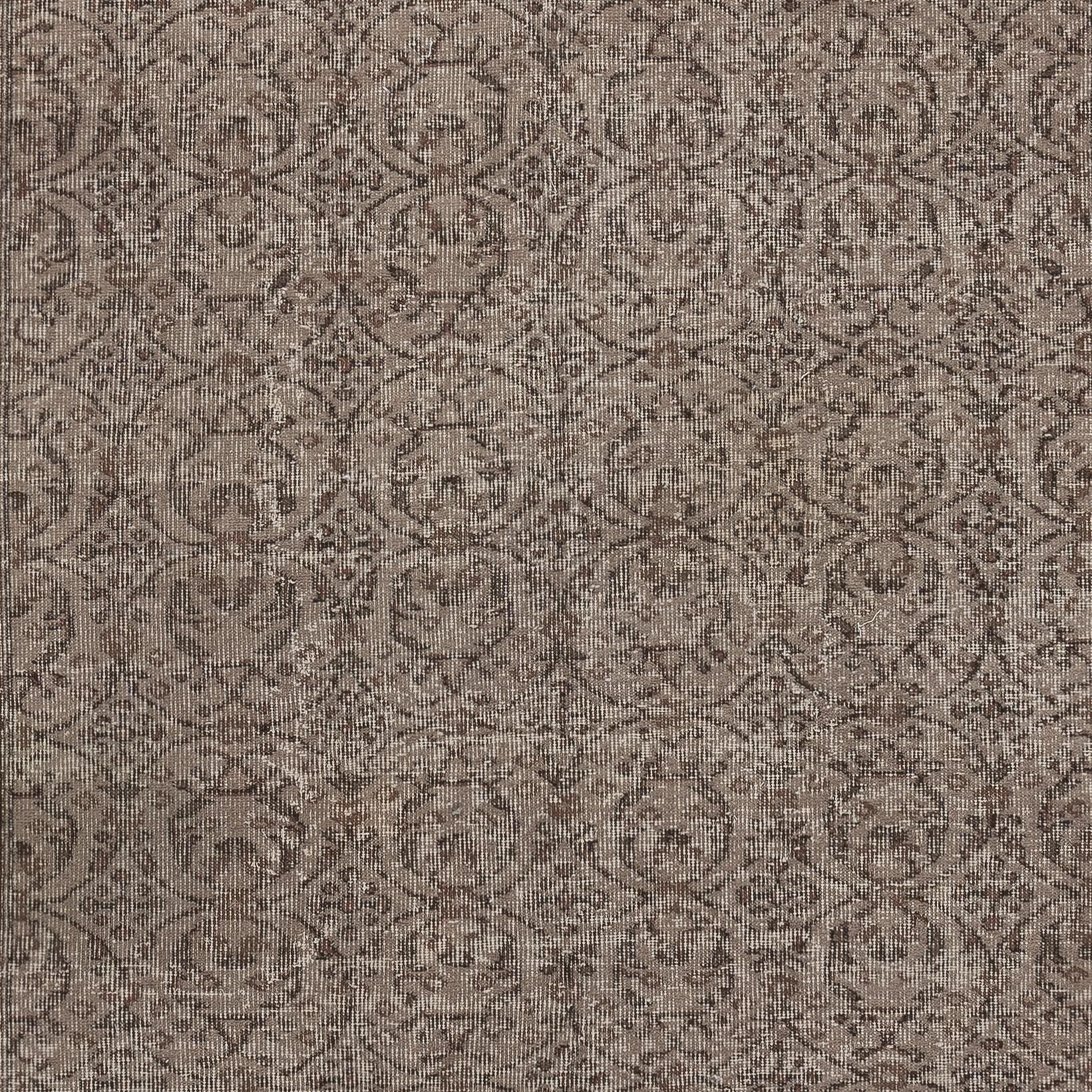 Noué à la main 5.2x9.5 Ft Decorative Handmade Brown Color Turkish Area Rug with Floral Design en vente