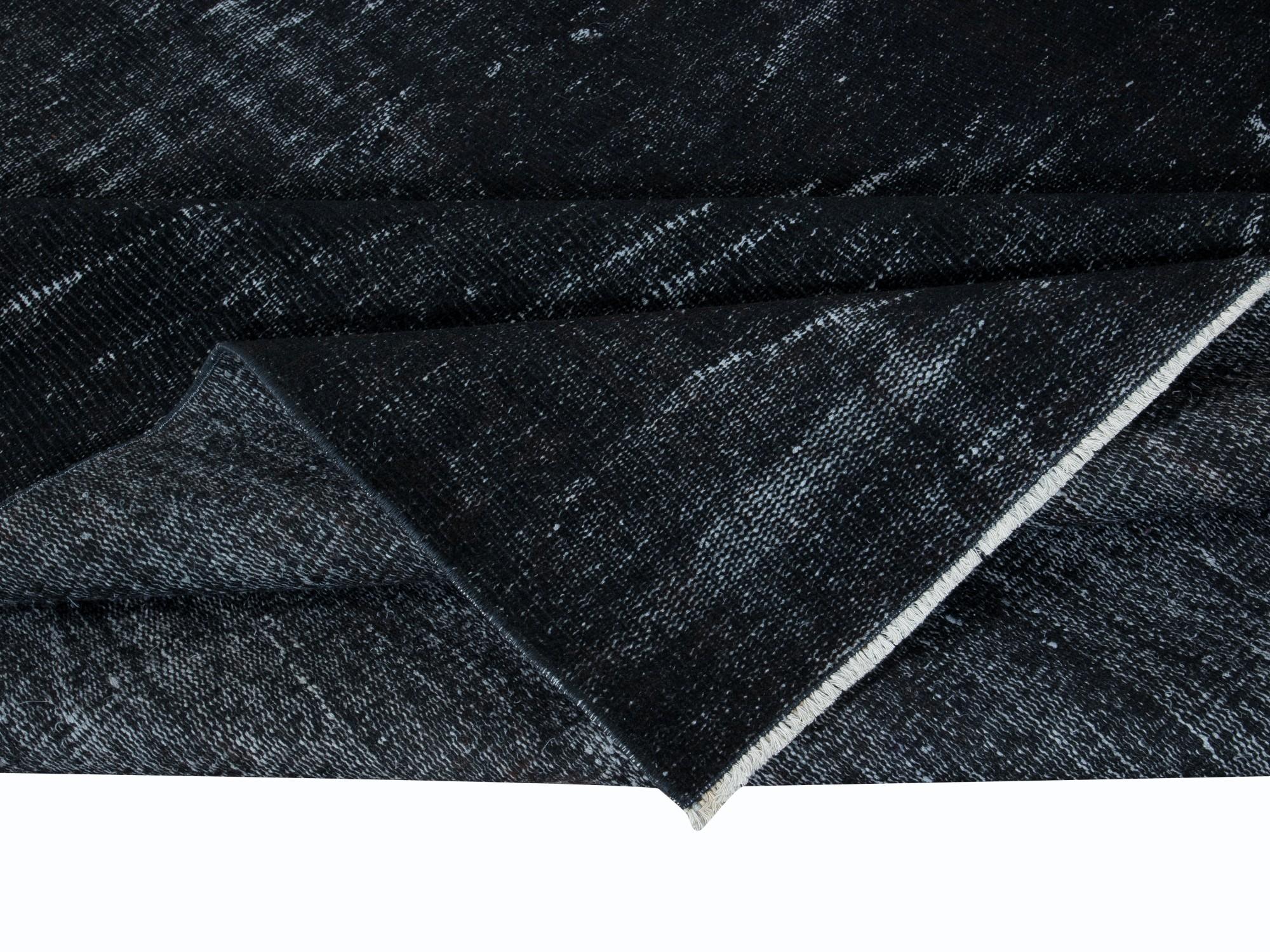 Moderne 5.2x9.6 Ft Overdyed Black Area Rug, Handmade in Turkey, Modern Carpet (tapis moderne) en vente